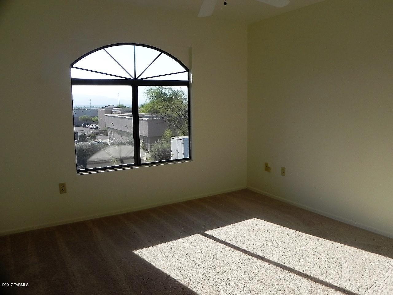 Veranda at Ventana Condominiums - Residential