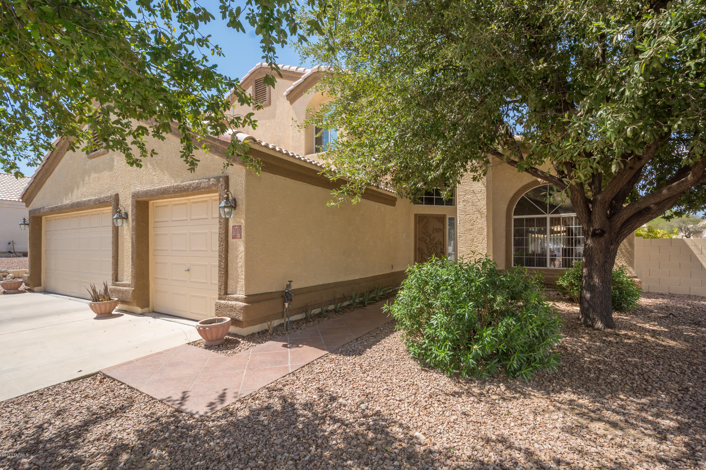 Thornydale Terrace(1-104) - Residential