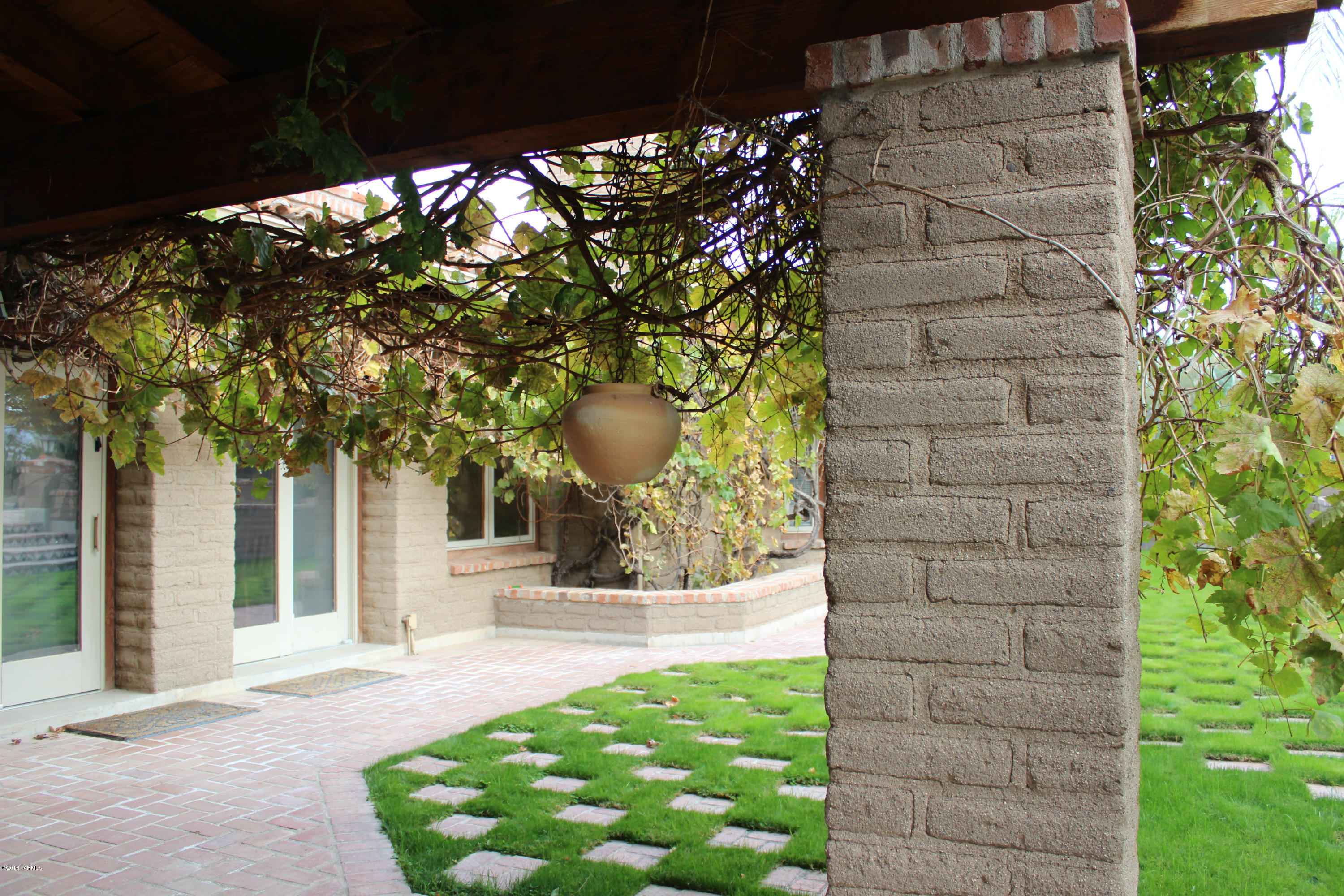 La Cholla Airpark - Residential