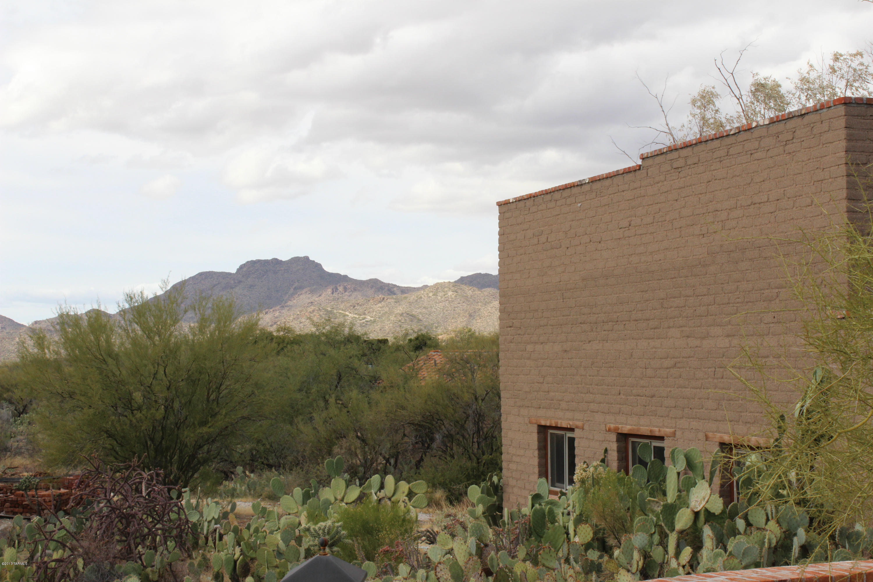 La Cholla Airpark - Residential