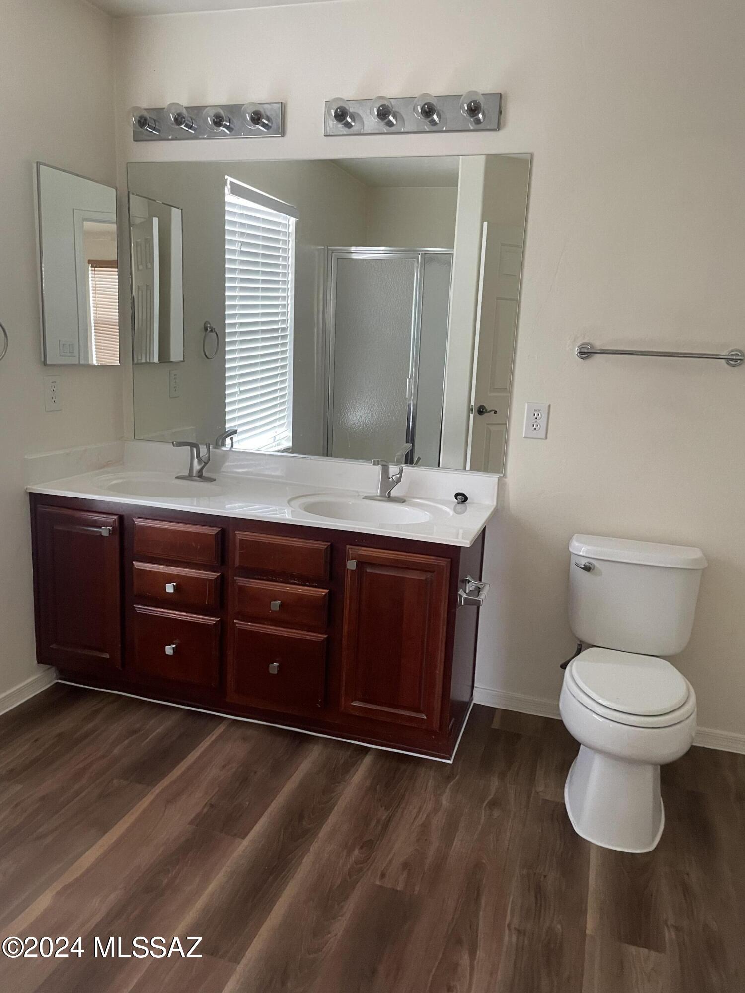 Riverhaven (1-373) - Residential Lease