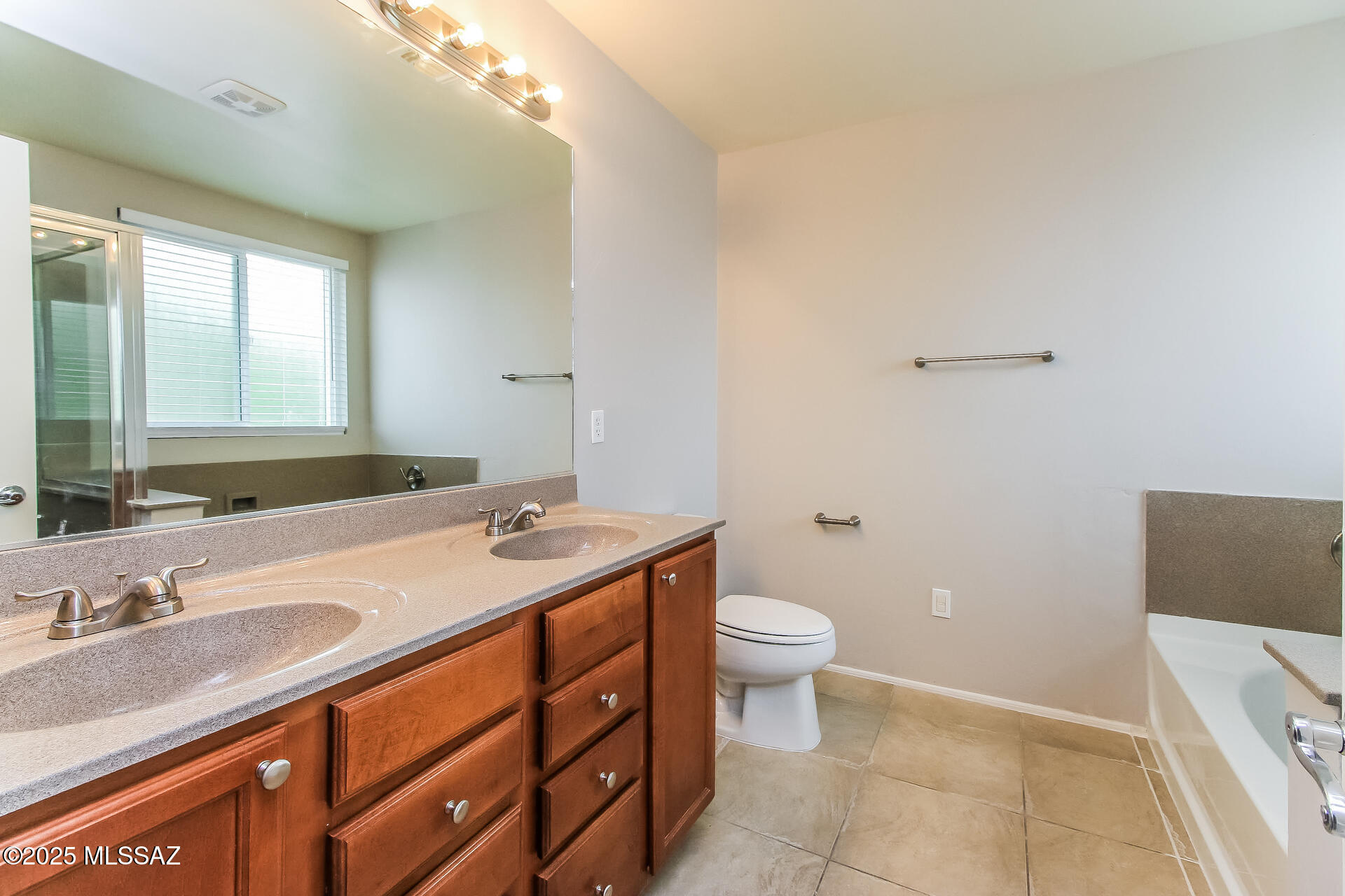 Mesquite Cove (1-73) - Residential Lease