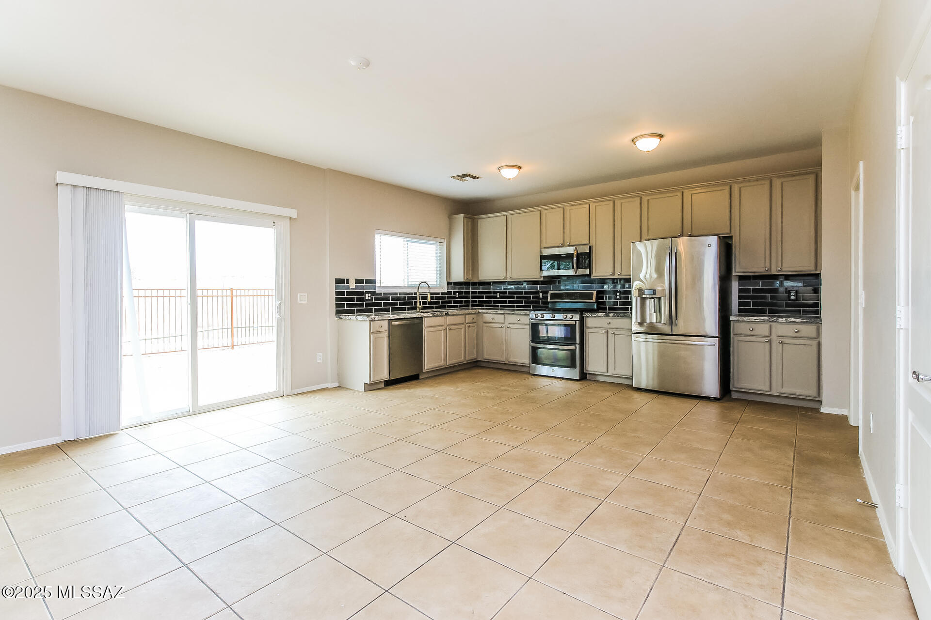 Mesquite Cove (1-73) - Residential Lease