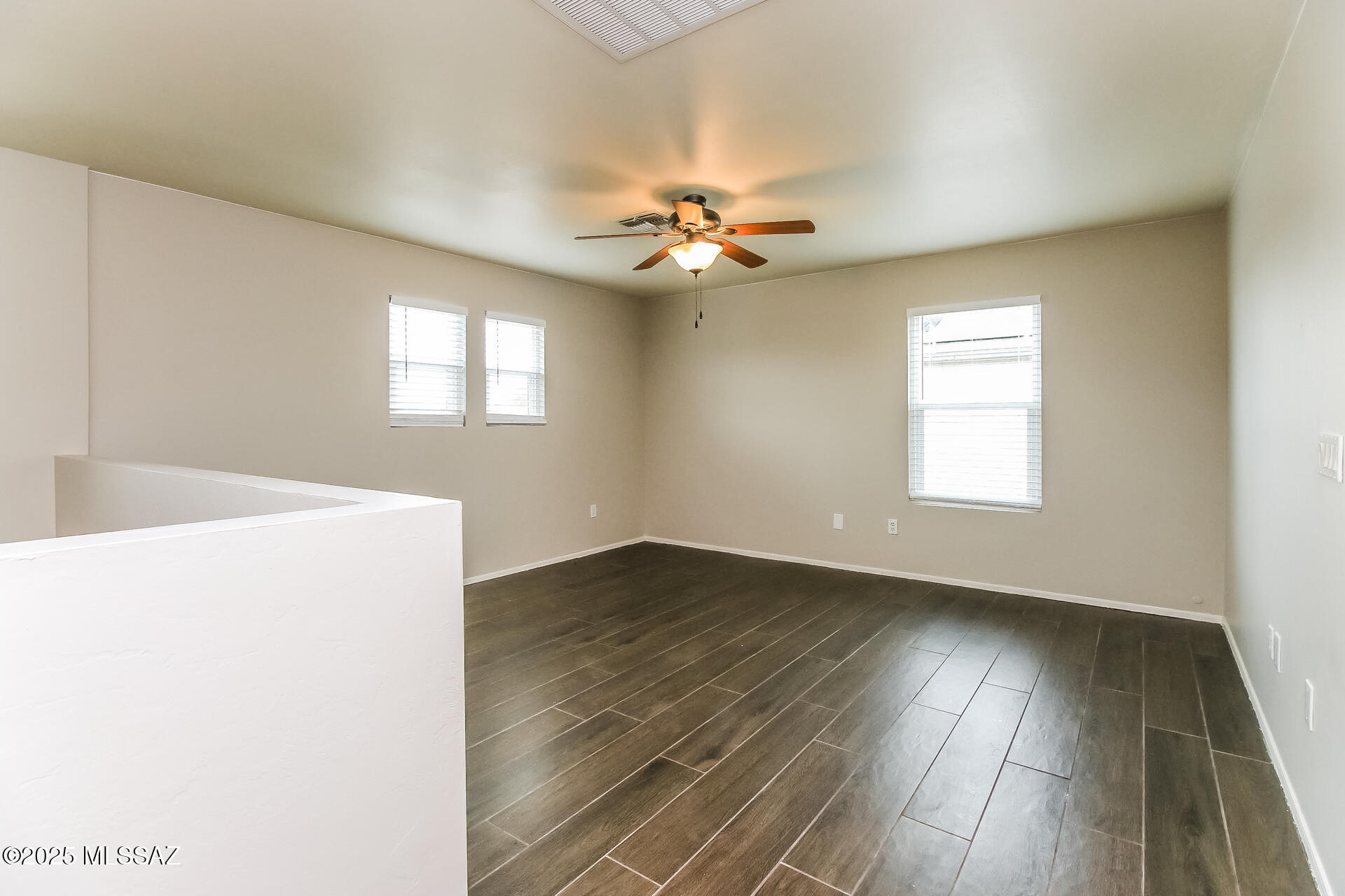 Mesquite Cove (1-73) - Residential Lease