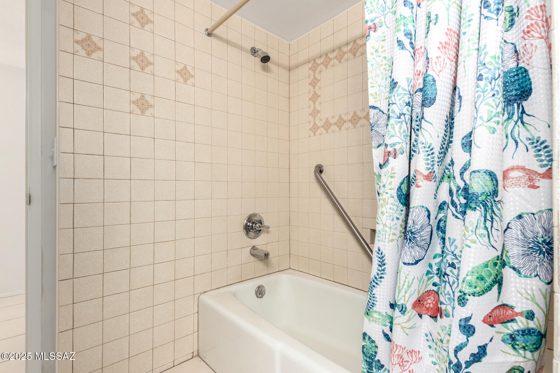 Hidden Hills East NO 3 (1-88) - Residential Lease