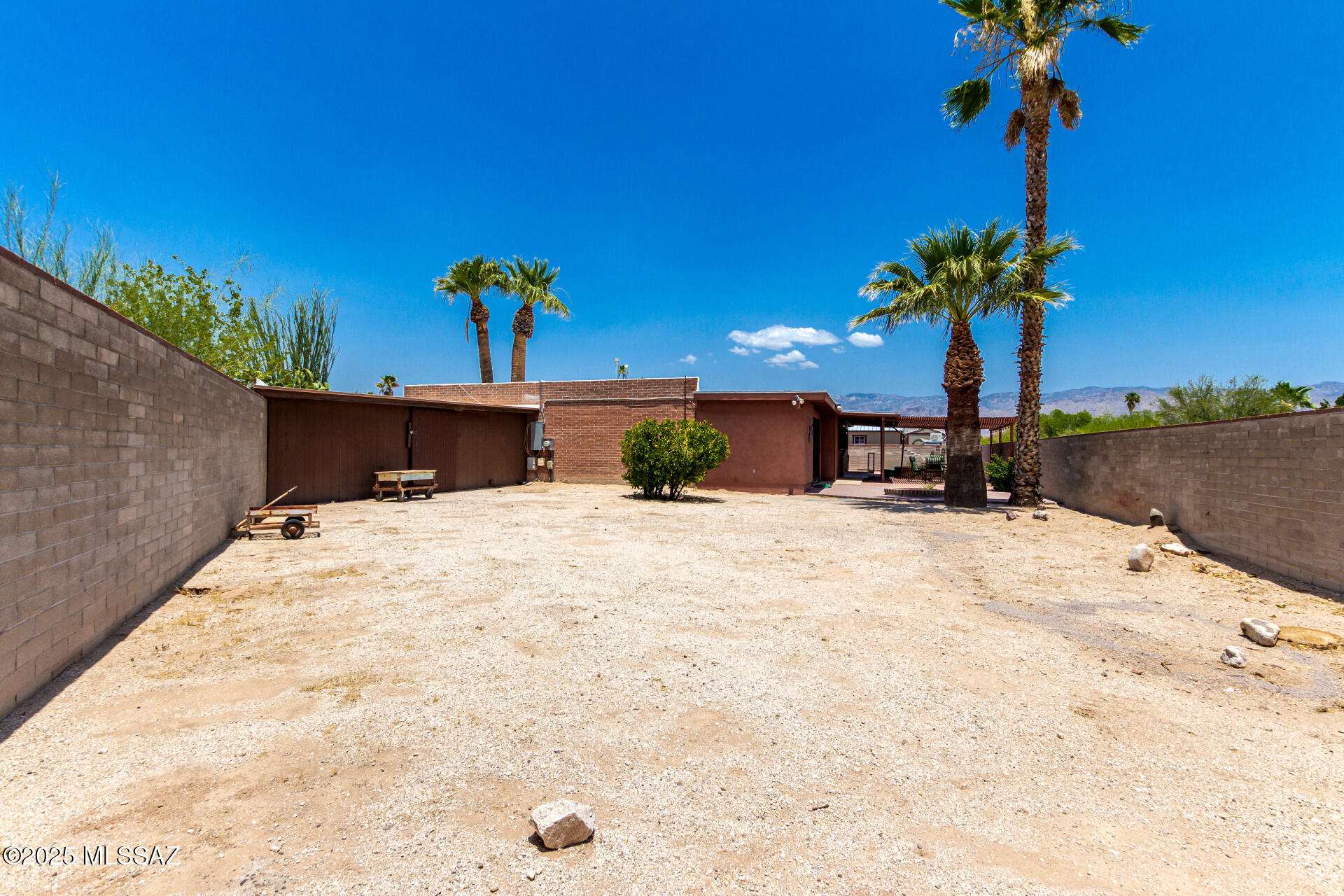 Hidden Hills East NO 3 (1-88) - Residential Lease