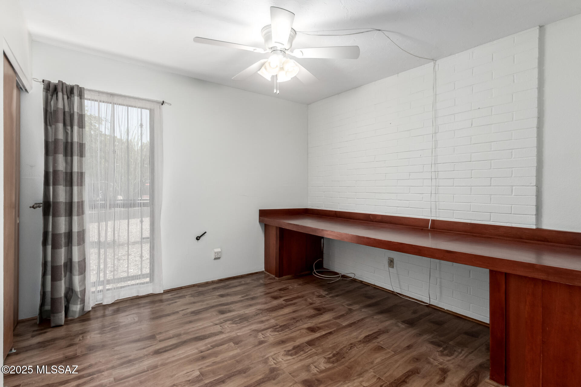 Hidden Hills East NO 3 (1-88) - Residential Lease