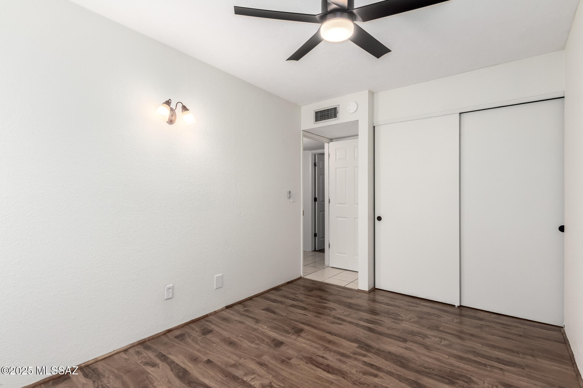 Hidden Hills East NO 3 (1-88) - Residential Lease