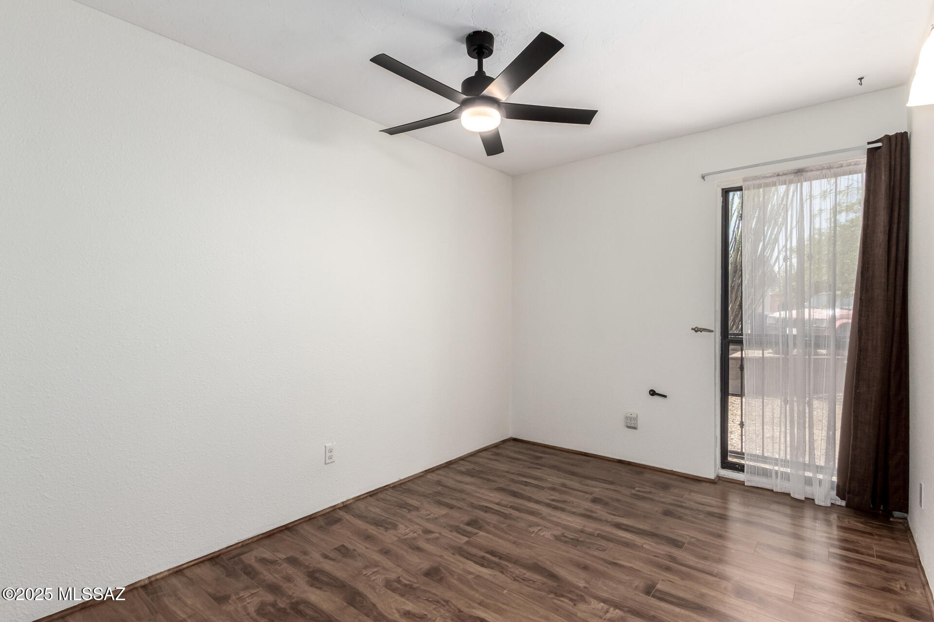 Hidden Hills East NO 3 (1-88) - Residential Lease