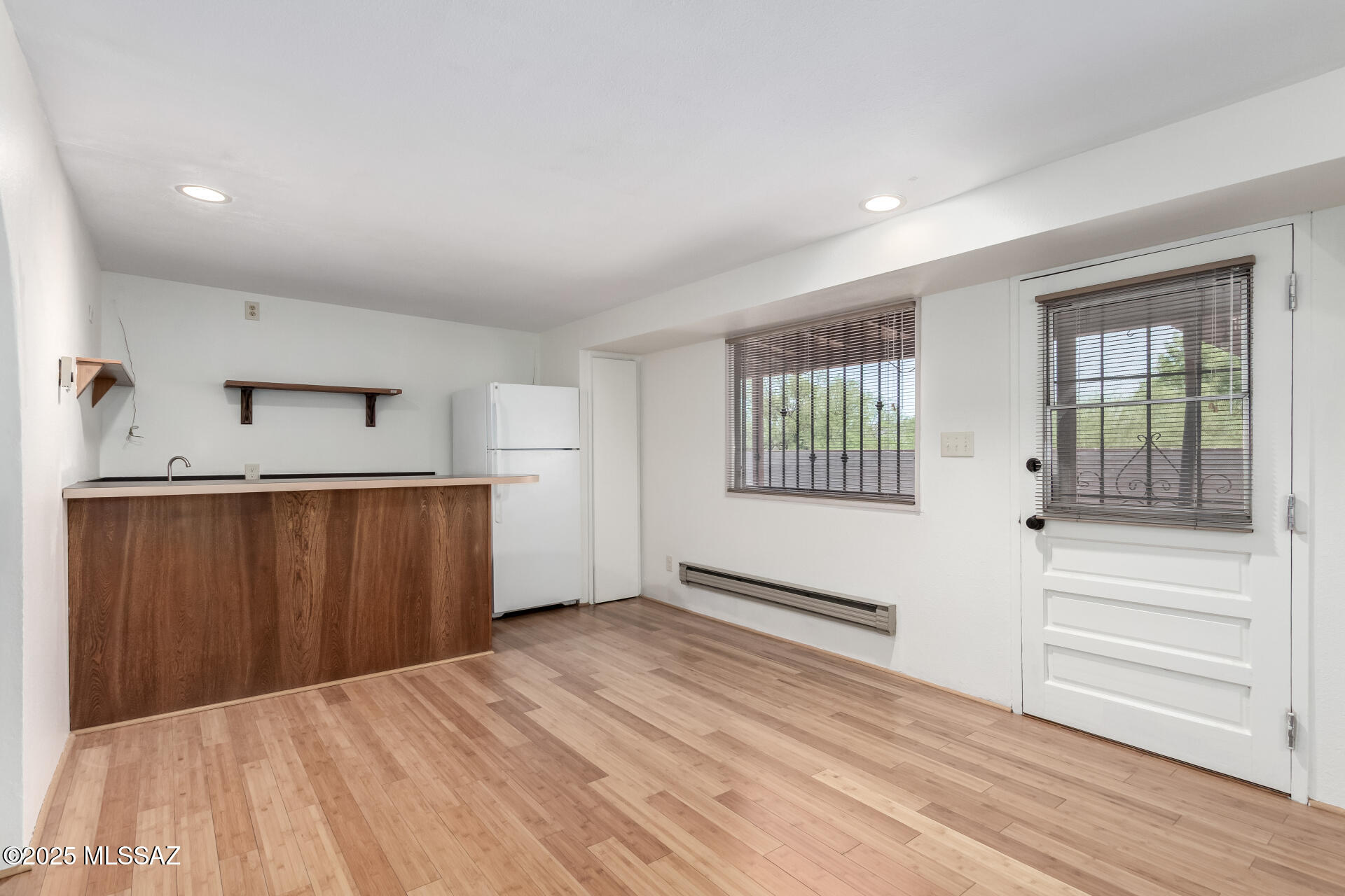 Hidden Hills East NO 3 (1-88) - Residential Lease