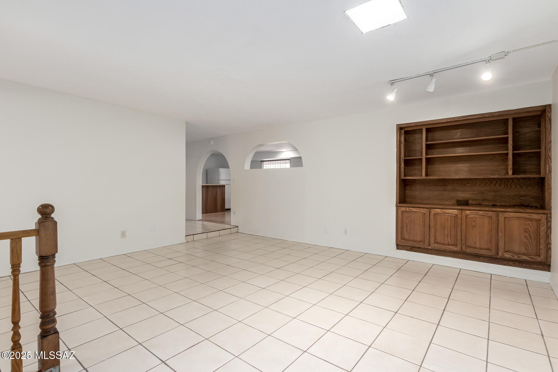 Hidden Hills East NO 3 (1-88) - Residential Lease