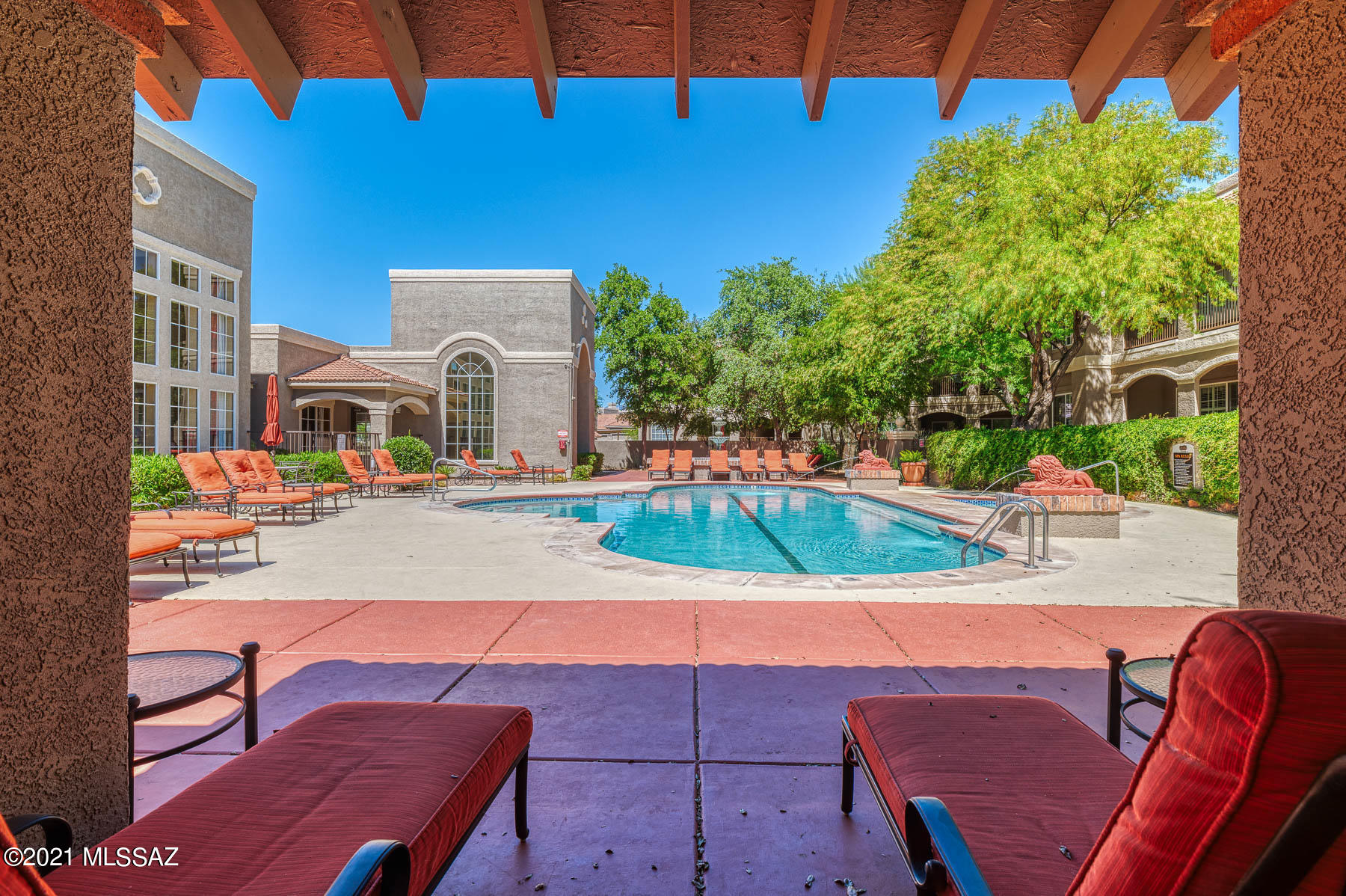 The Boulders at La Reserve Condominiums - Residential