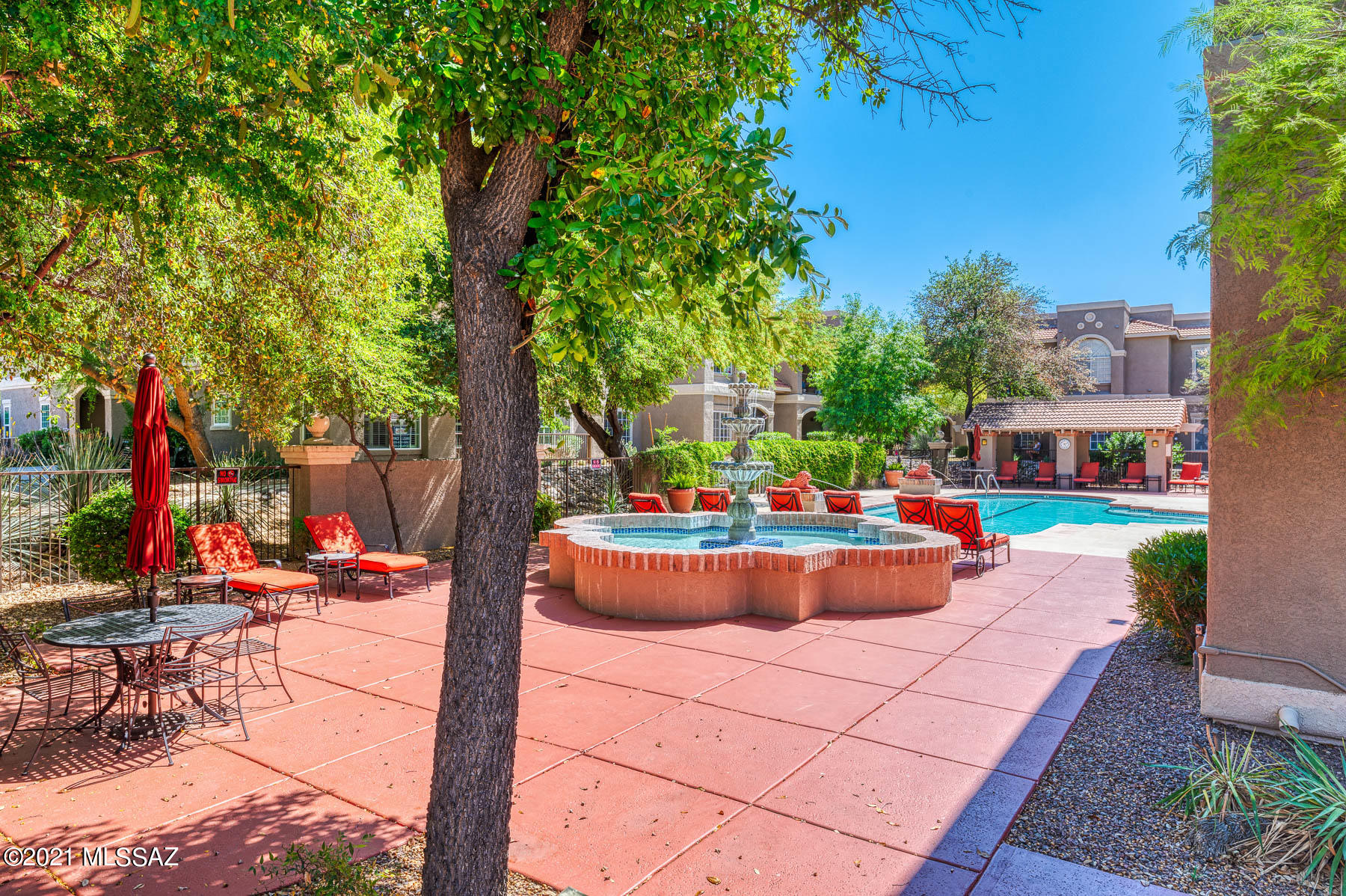 The Boulders at La Reserve Condominiums - Residential