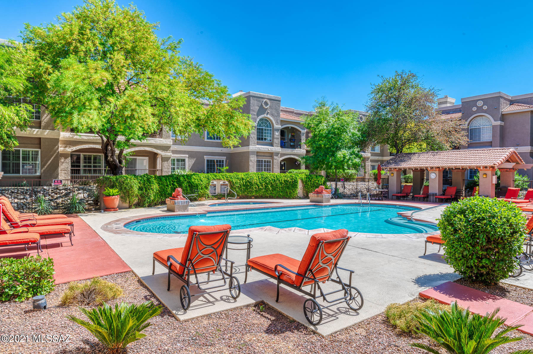The Boulders at La Reserve Condominiums - Residential