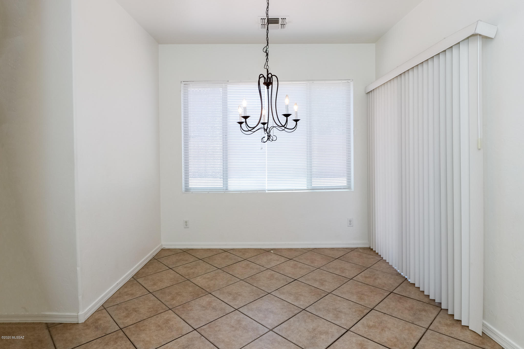 Presidio De Cancion (1-200) - Residential