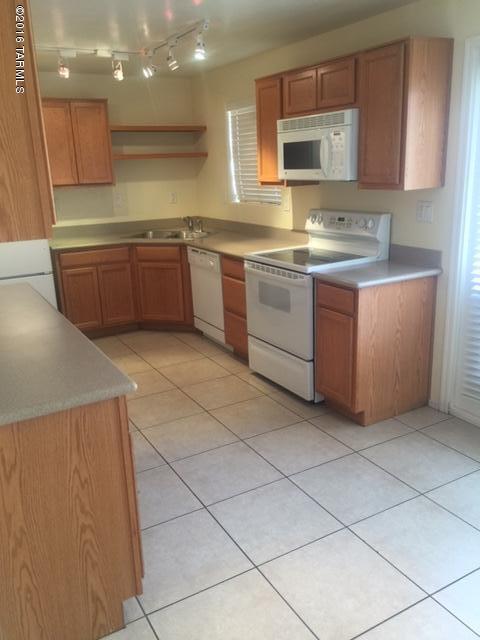 Villa Venice Condos - Residential Lease