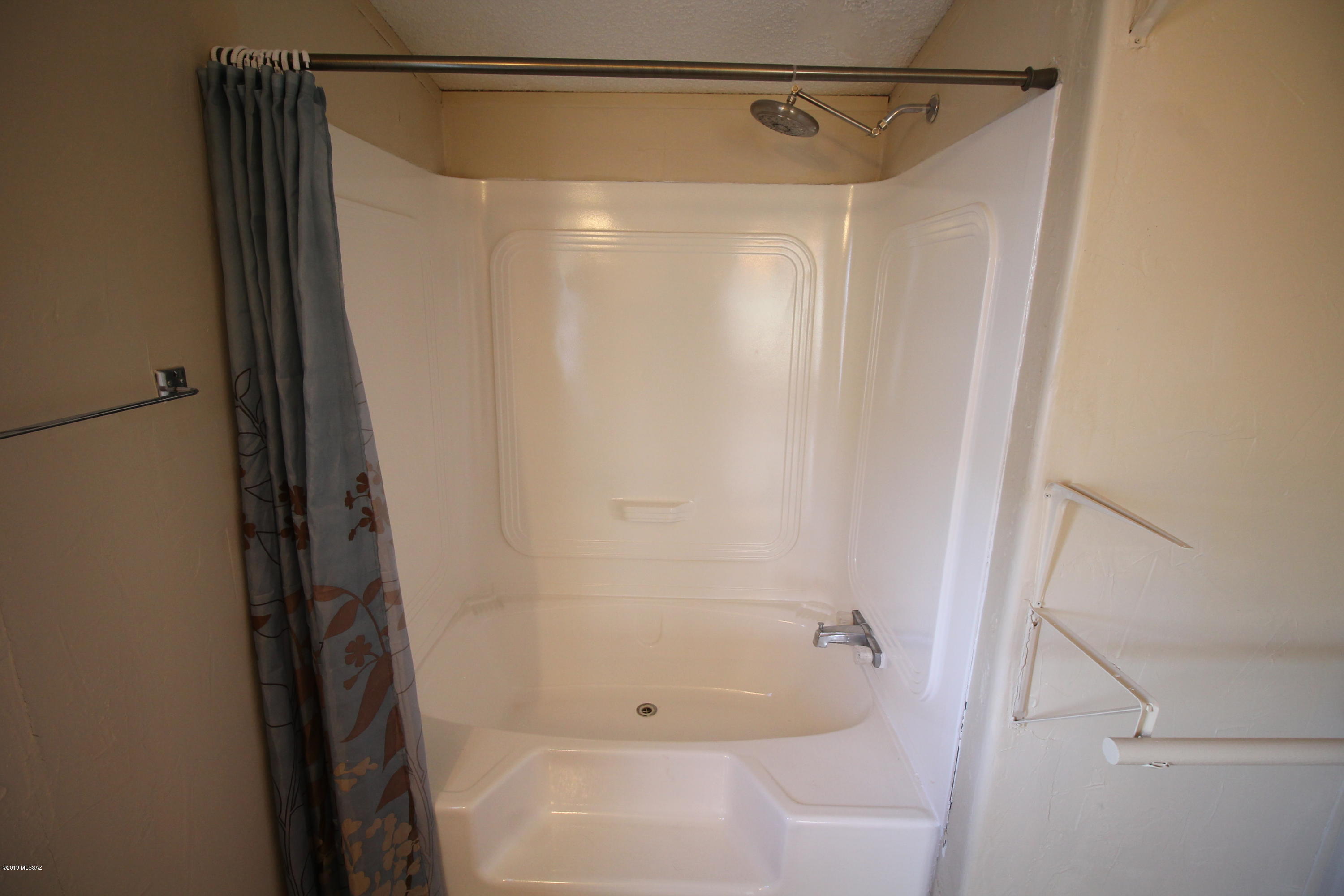N/A - Residential Lease