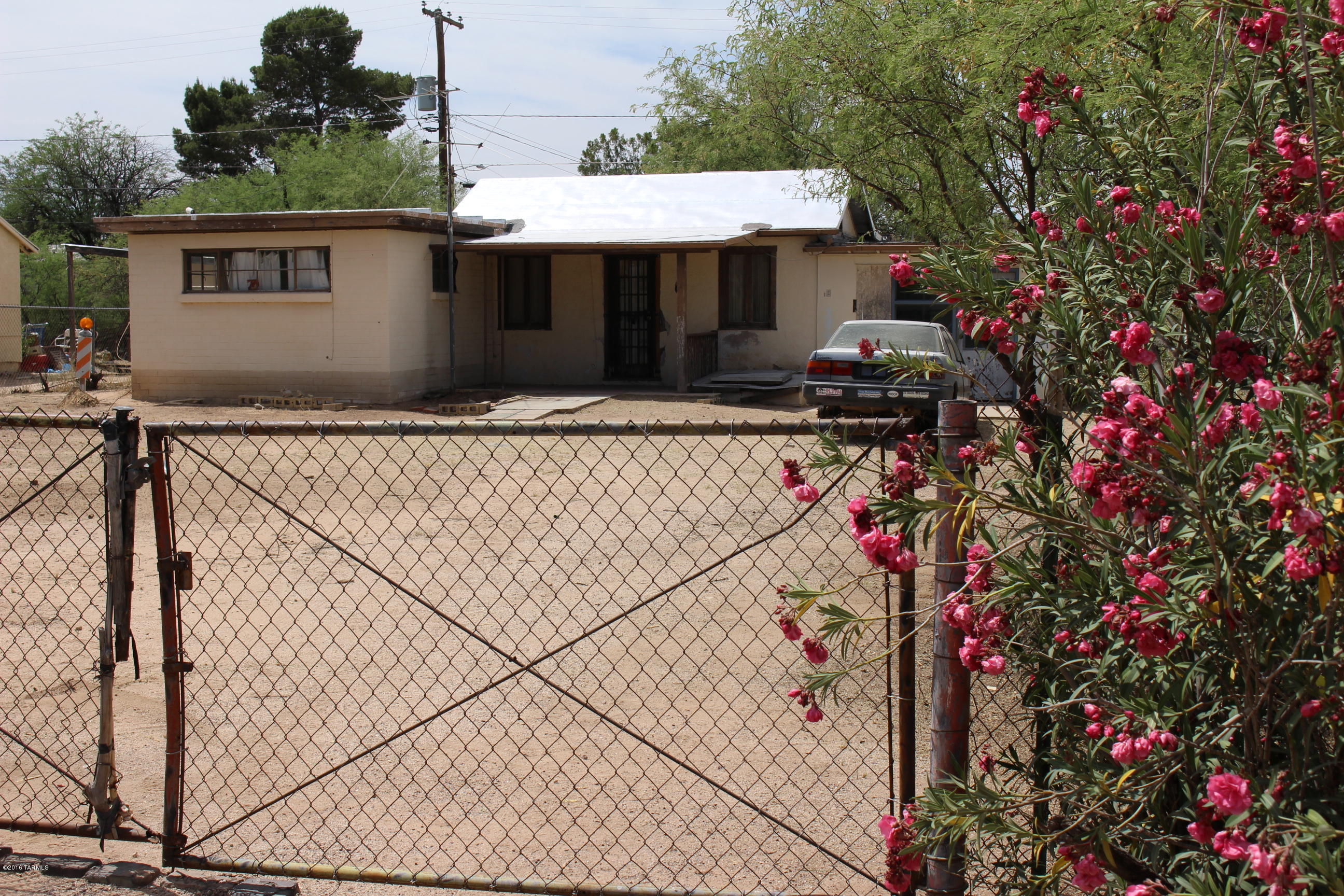 Investors-great fix and flip. Owner occupants-live in the home while you fix it up. Range pricing- Seller accepts/counters offers $49,900-69,900. Seller will carry with 20% down. All utilities on except gas (meter being moved closer to home). Owner/agent.