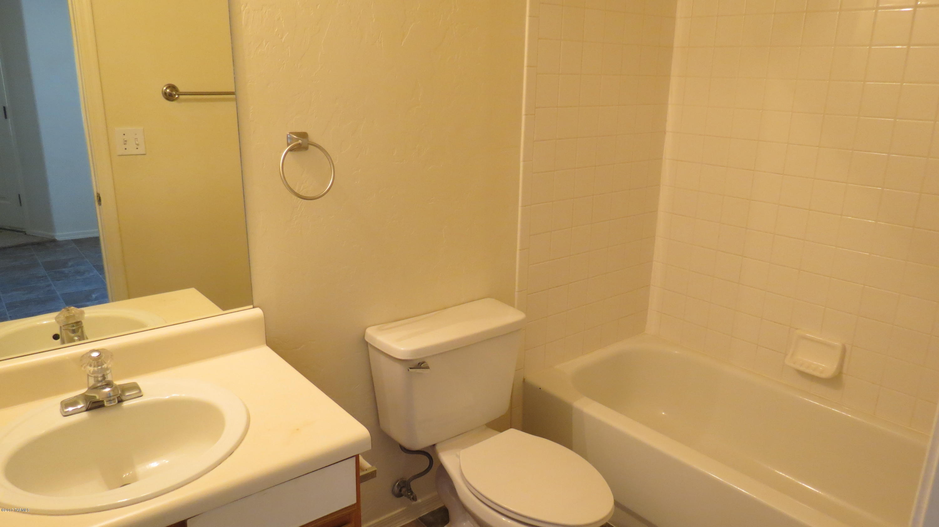 Unsubdivided - Residential Lease