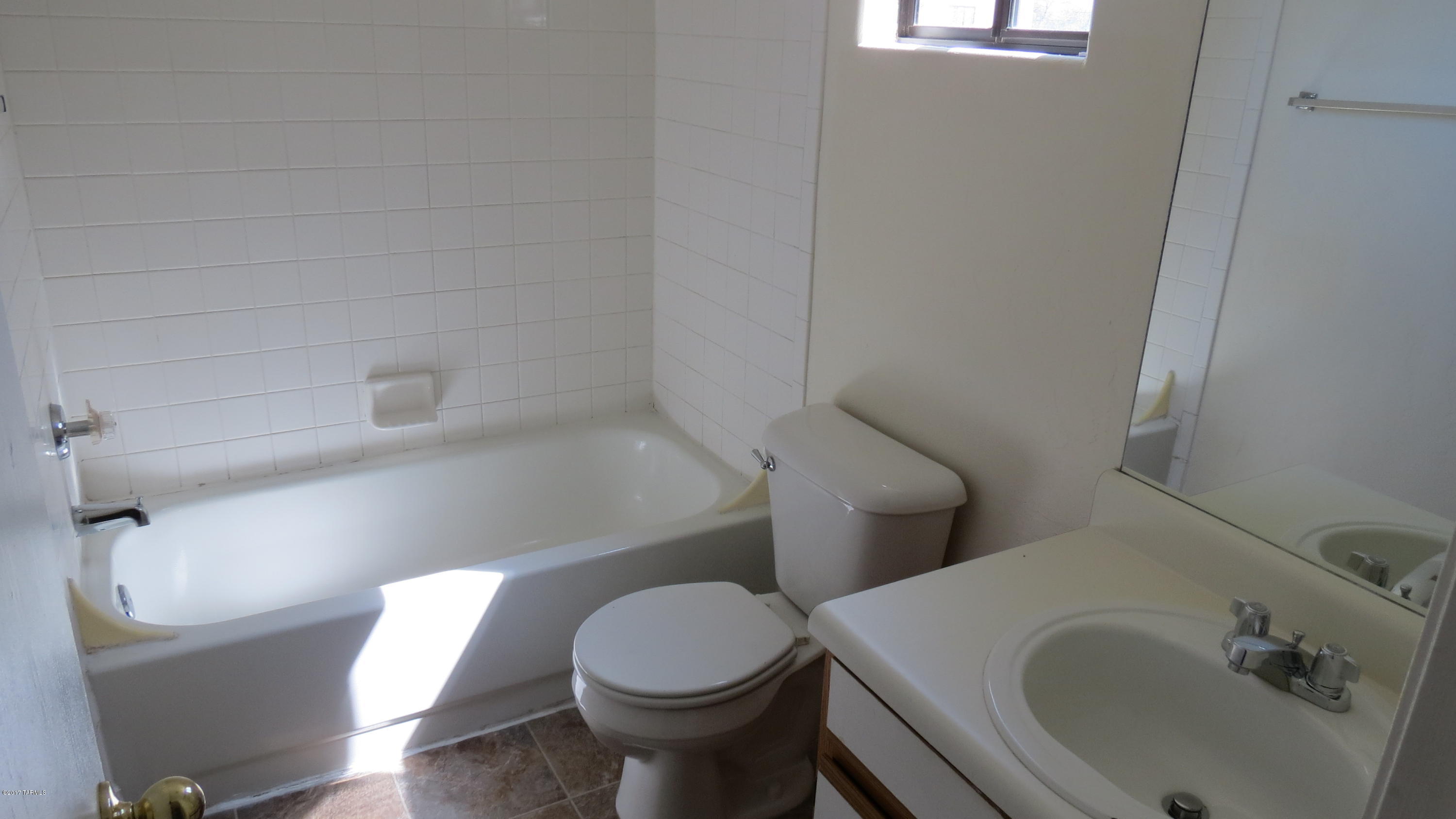 Unsubdivided - Residential Lease