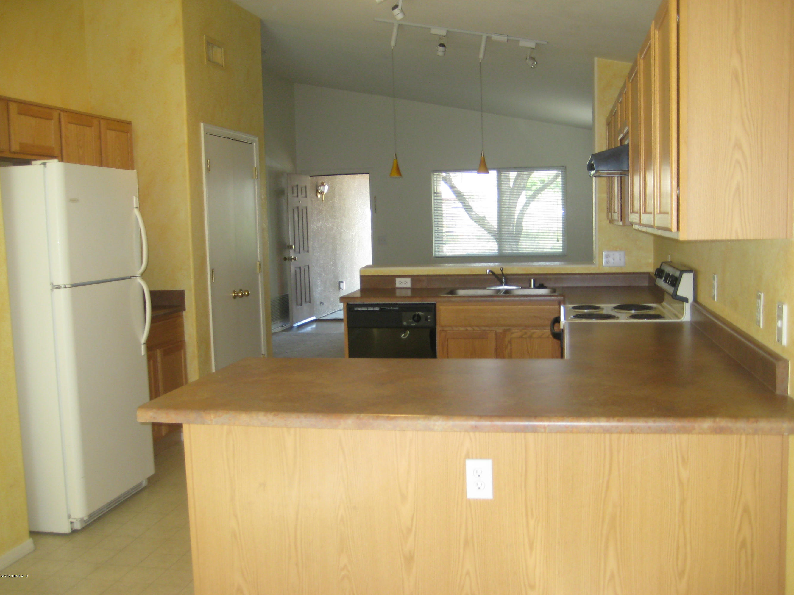 Rancho Vistoso Neighborhood 2 Ph2 (163-180, 221-244, 262-318) - Residential Lease