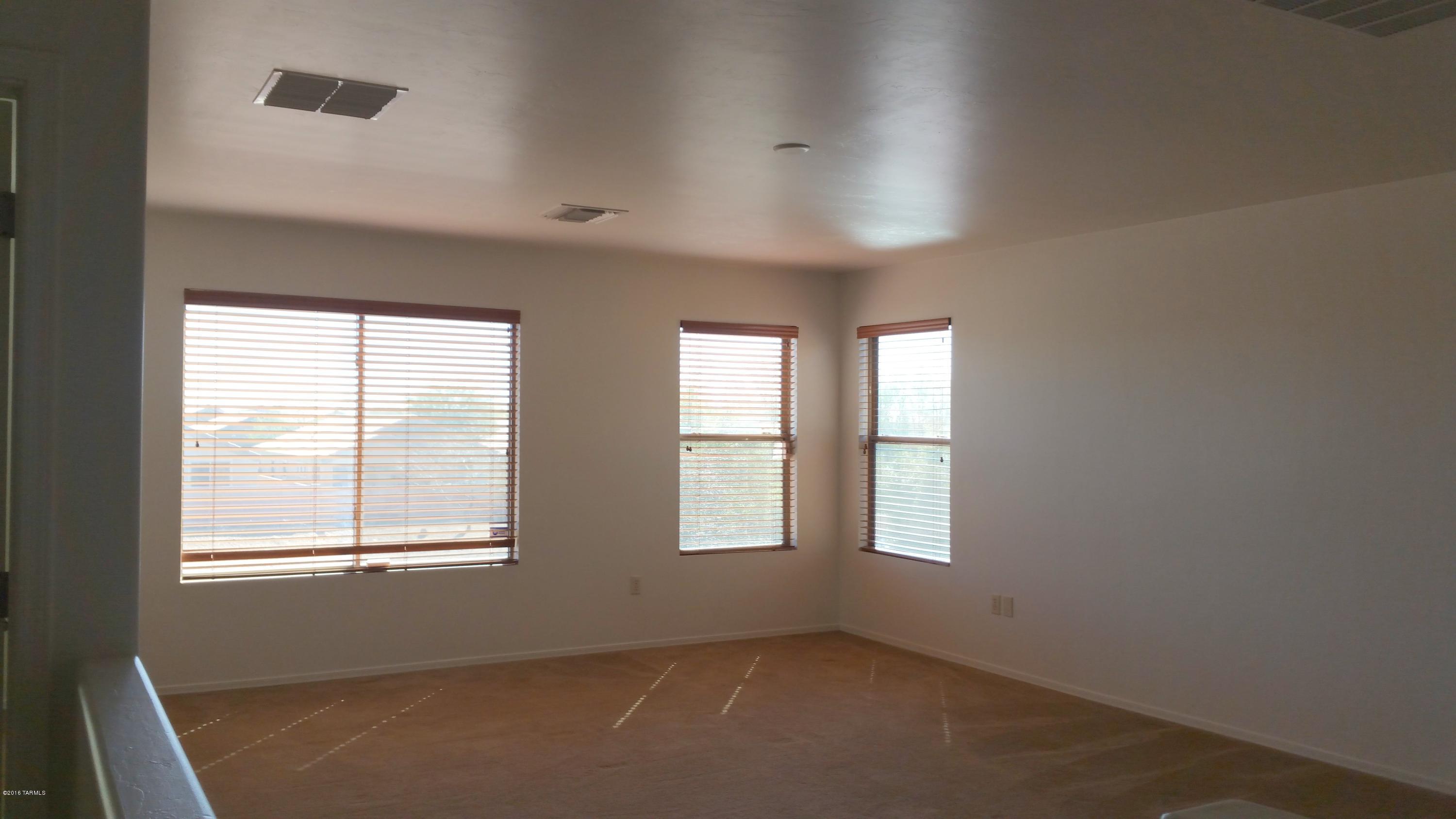 Valencia Reserve South (1-315) - Residential Lease
