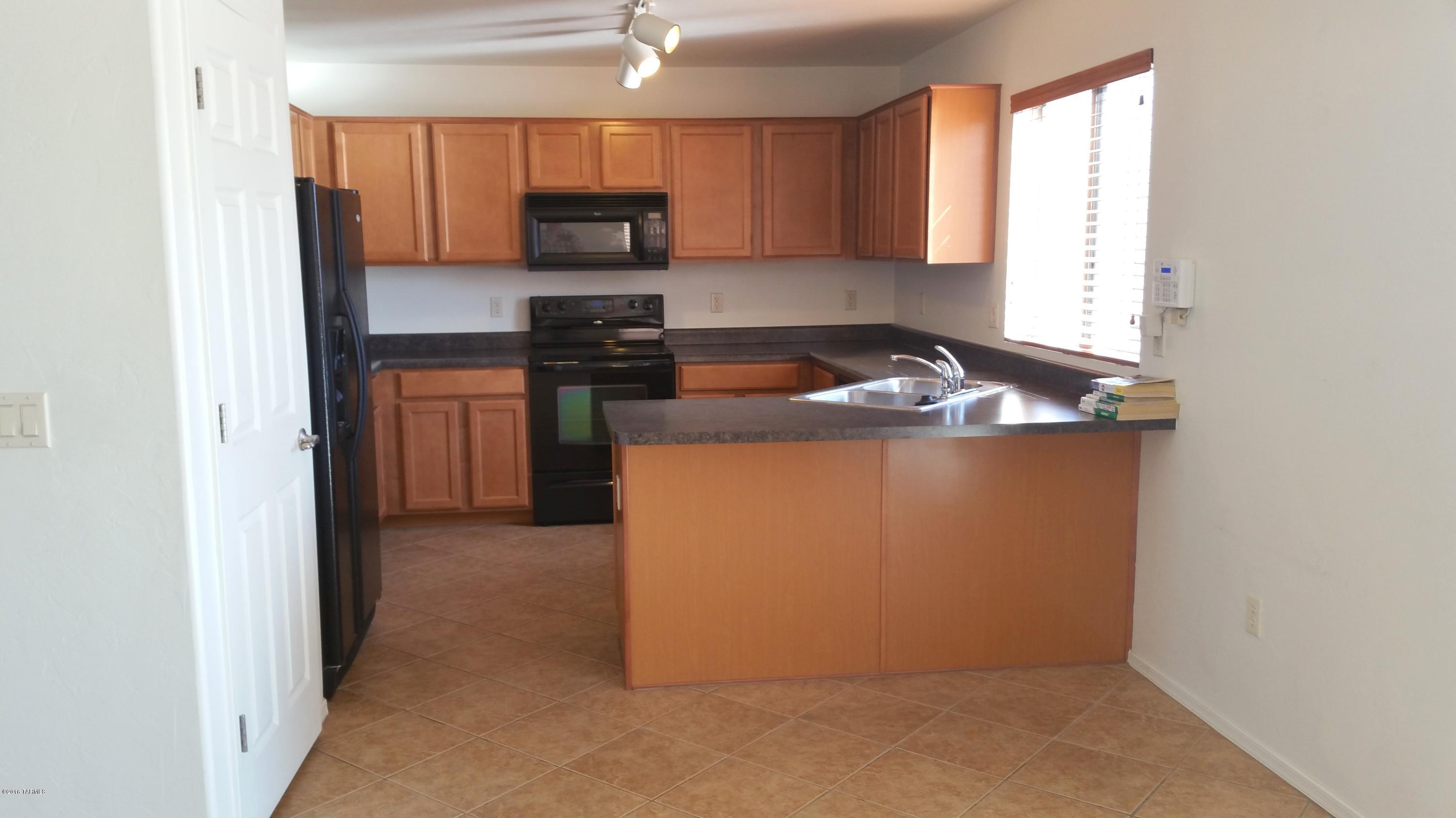 Valencia Reserve South (1-315) - Residential Lease