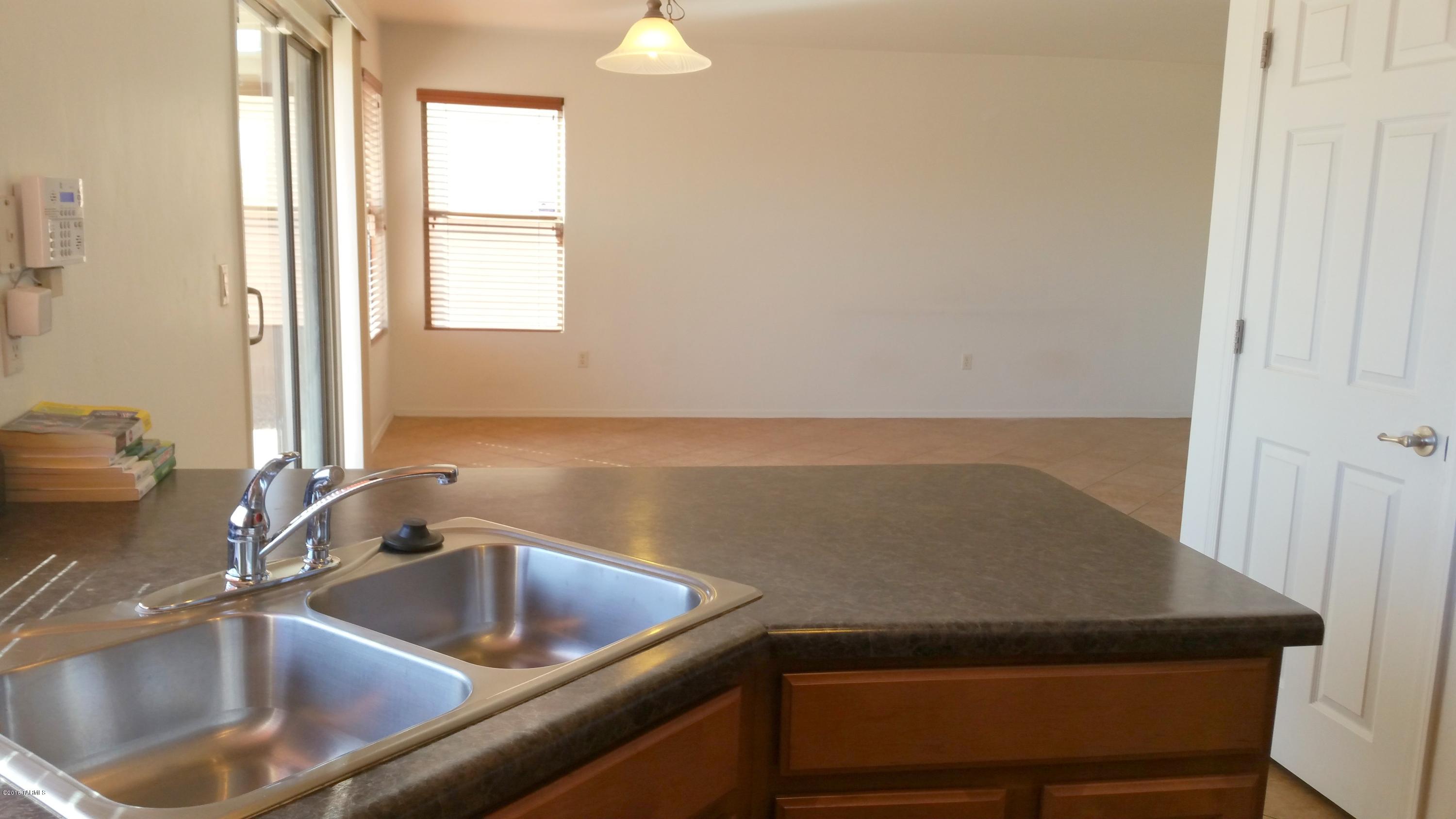 Valencia Reserve South (1-315) - Residential Lease