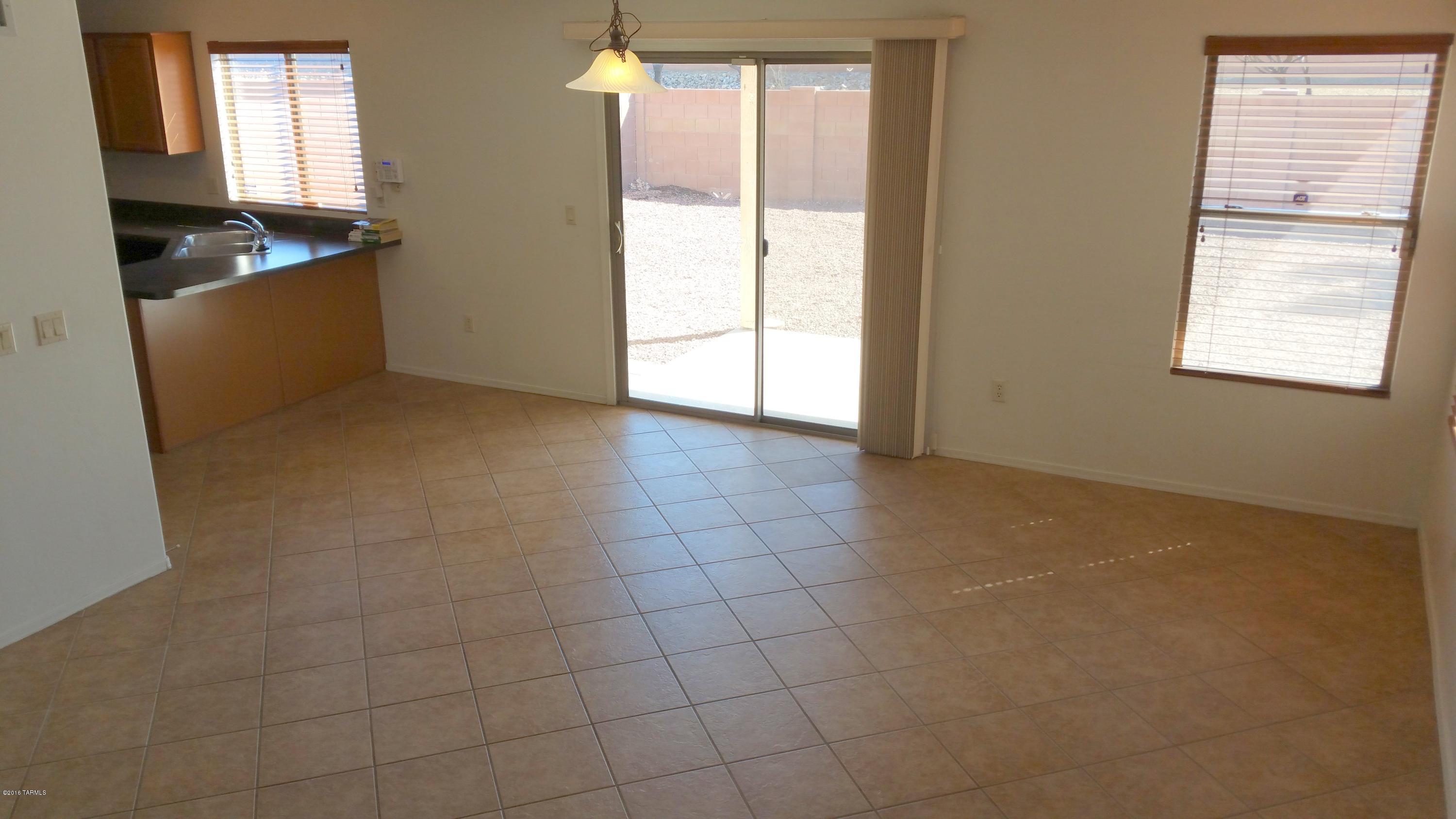 Valencia Reserve South (1-315) - Residential Lease