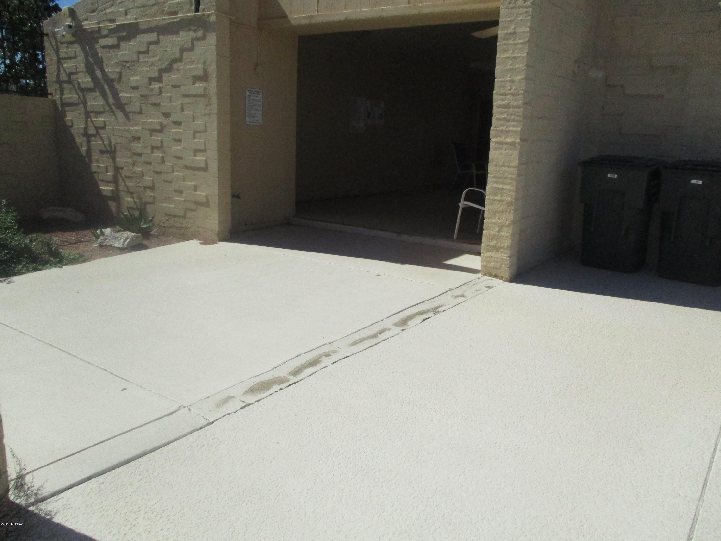 Pantano Townhomes (1-118) - Residential Lease