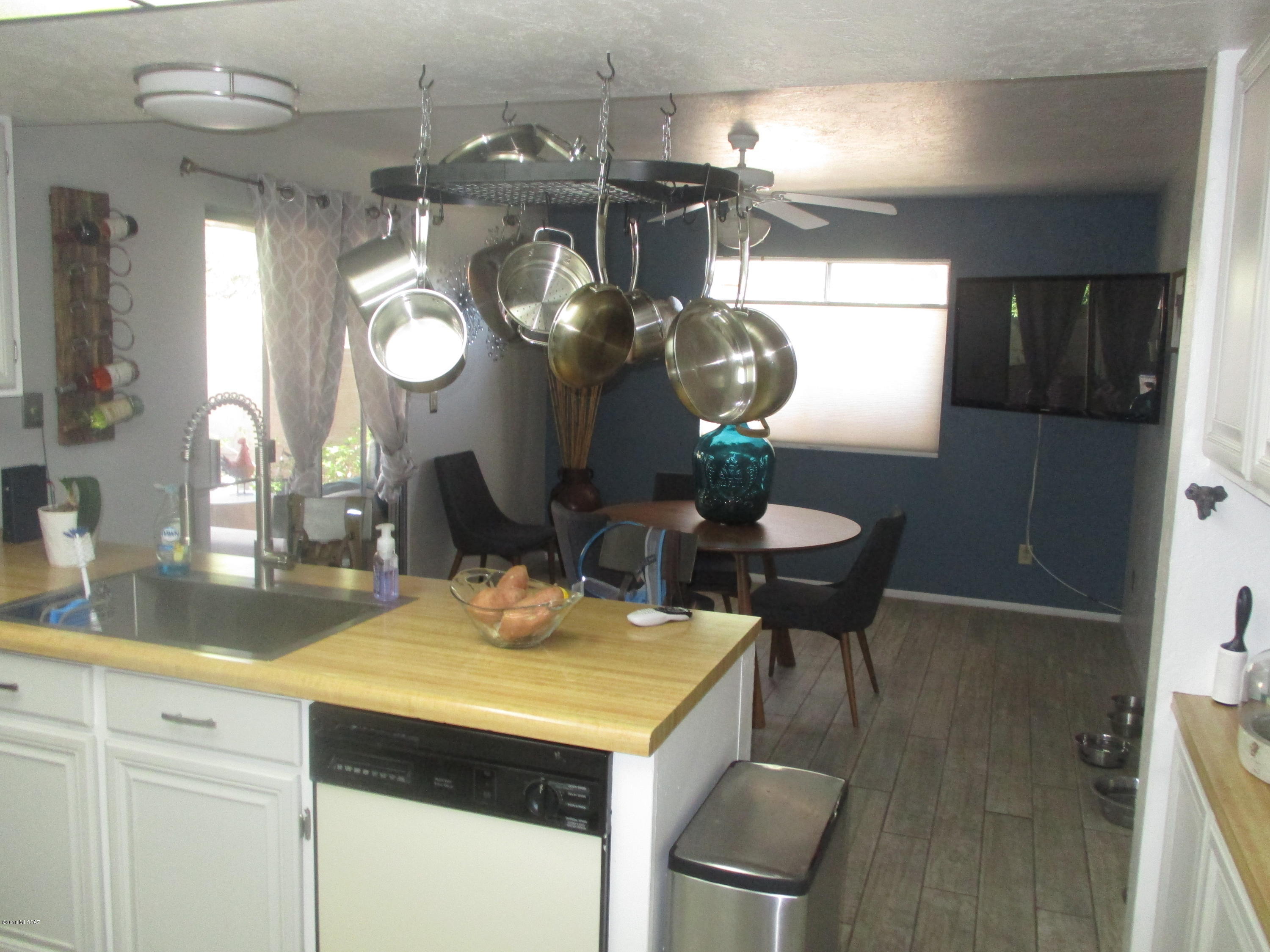 Pantano Townhomes (1-118) - Residential Lease
