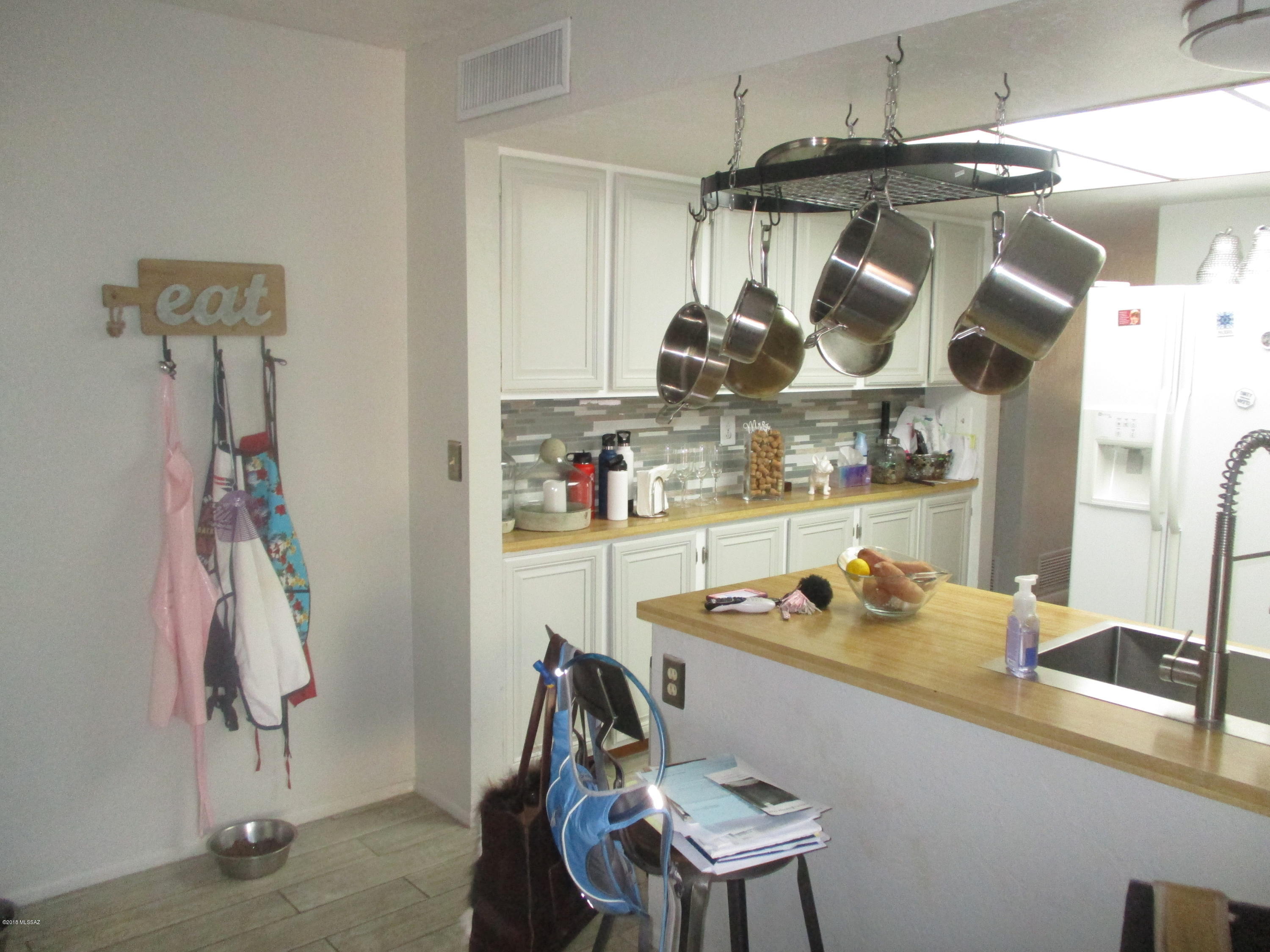 Pantano Townhomes (1-118) - Residential Lease