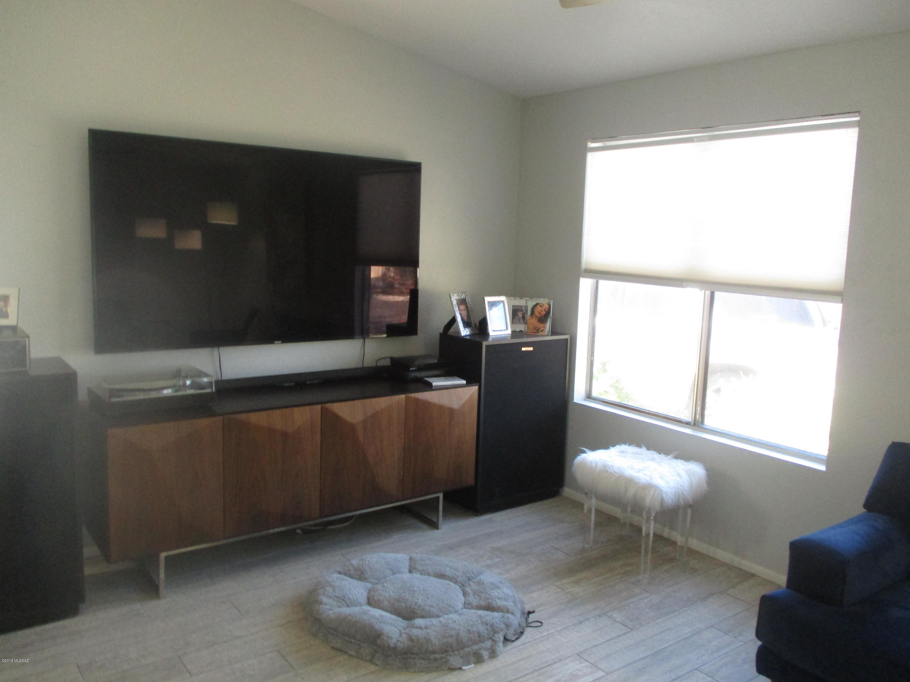 Pantano Townhomes (1-118) - Residential Lease