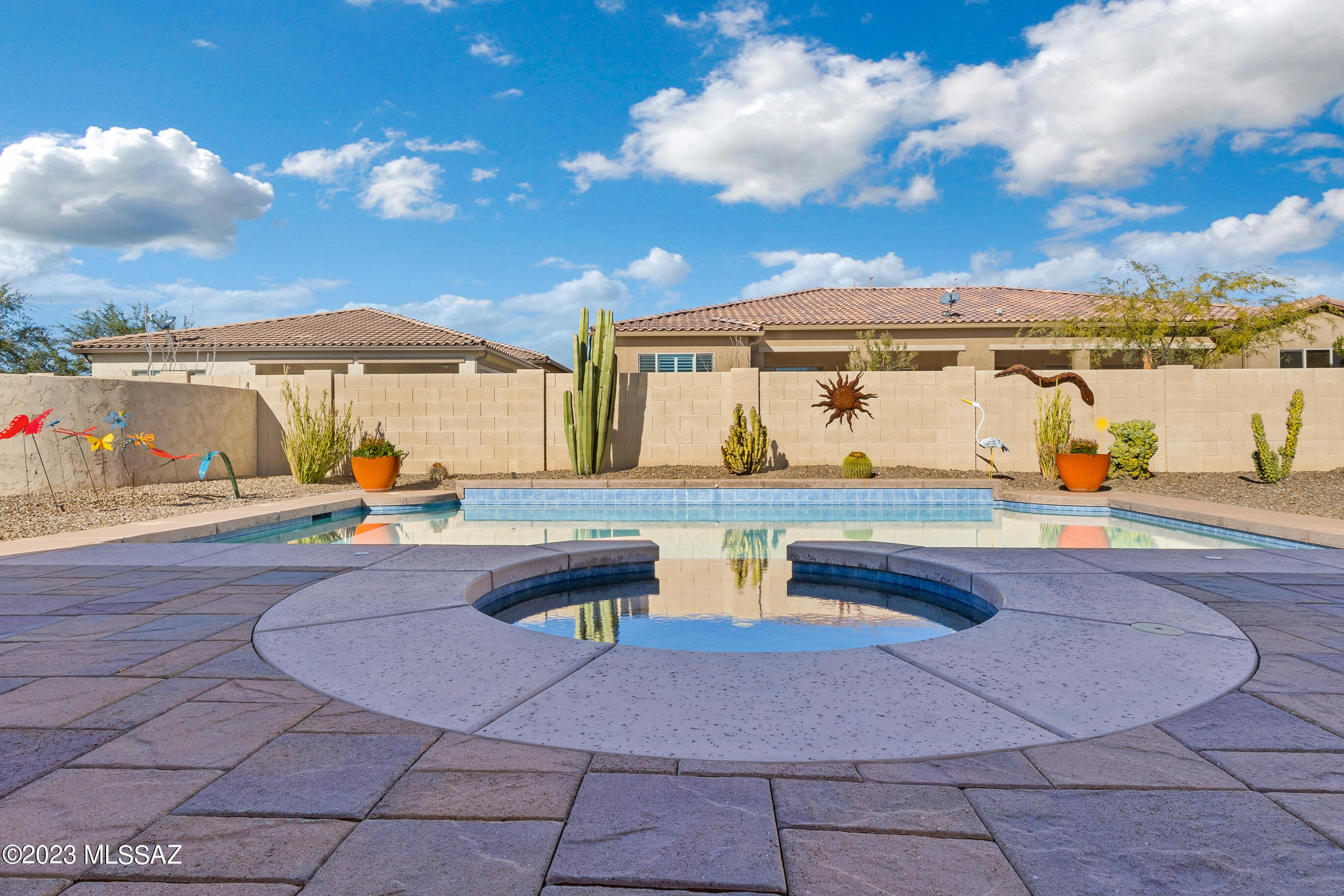 Saddlebrooke - Residential