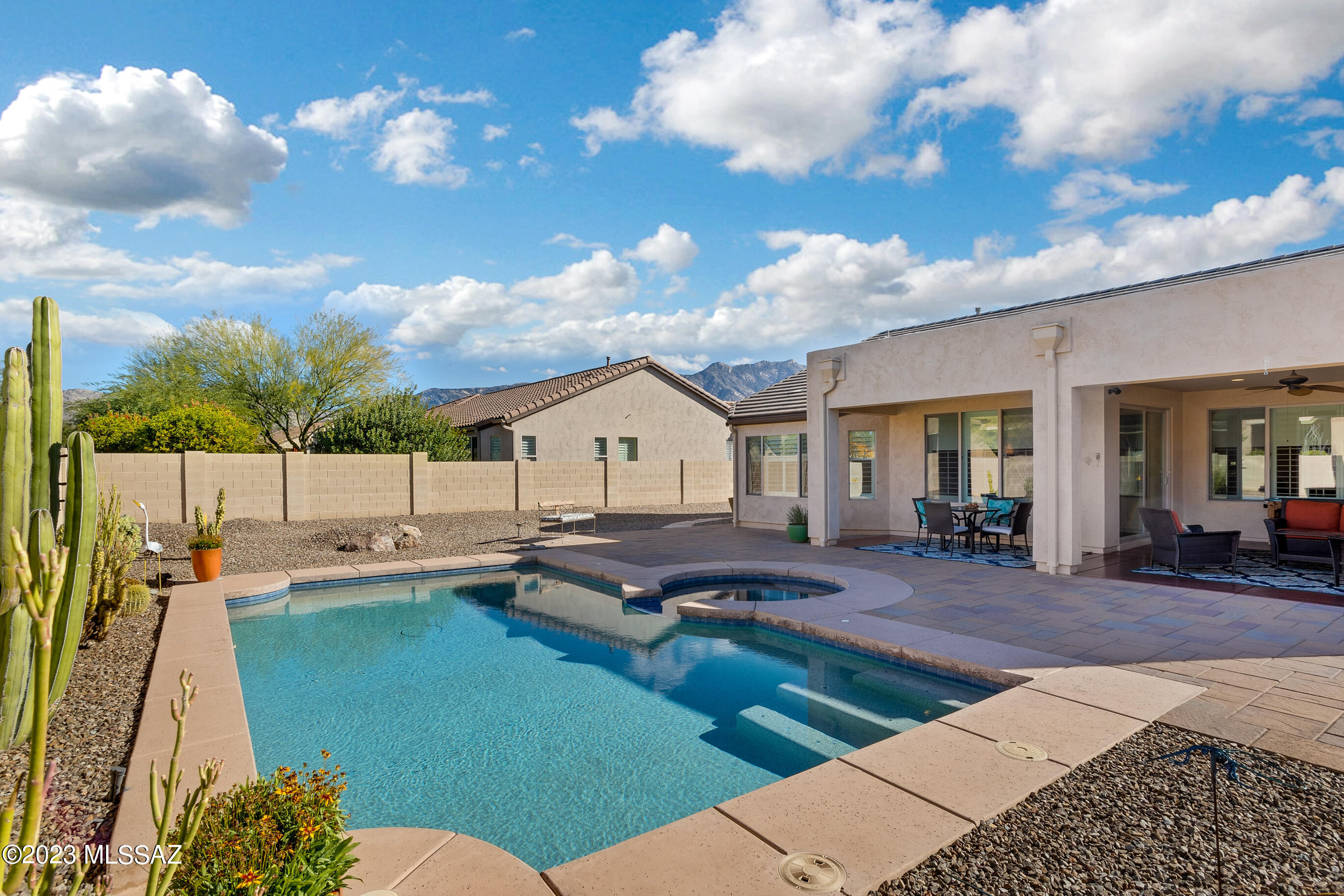 Saddlebrooke - Residential