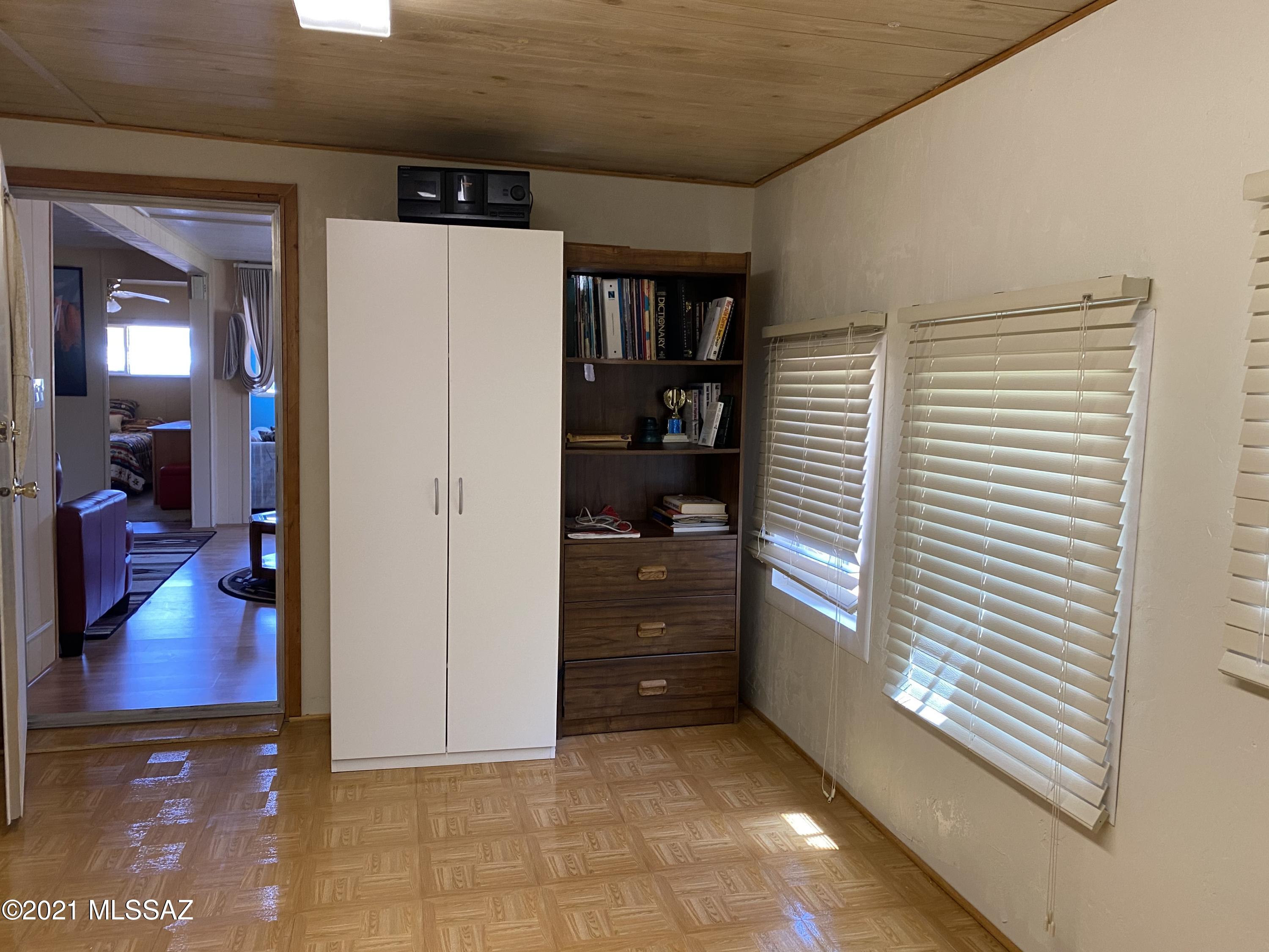 Tucson Estates (403-758) - Residential