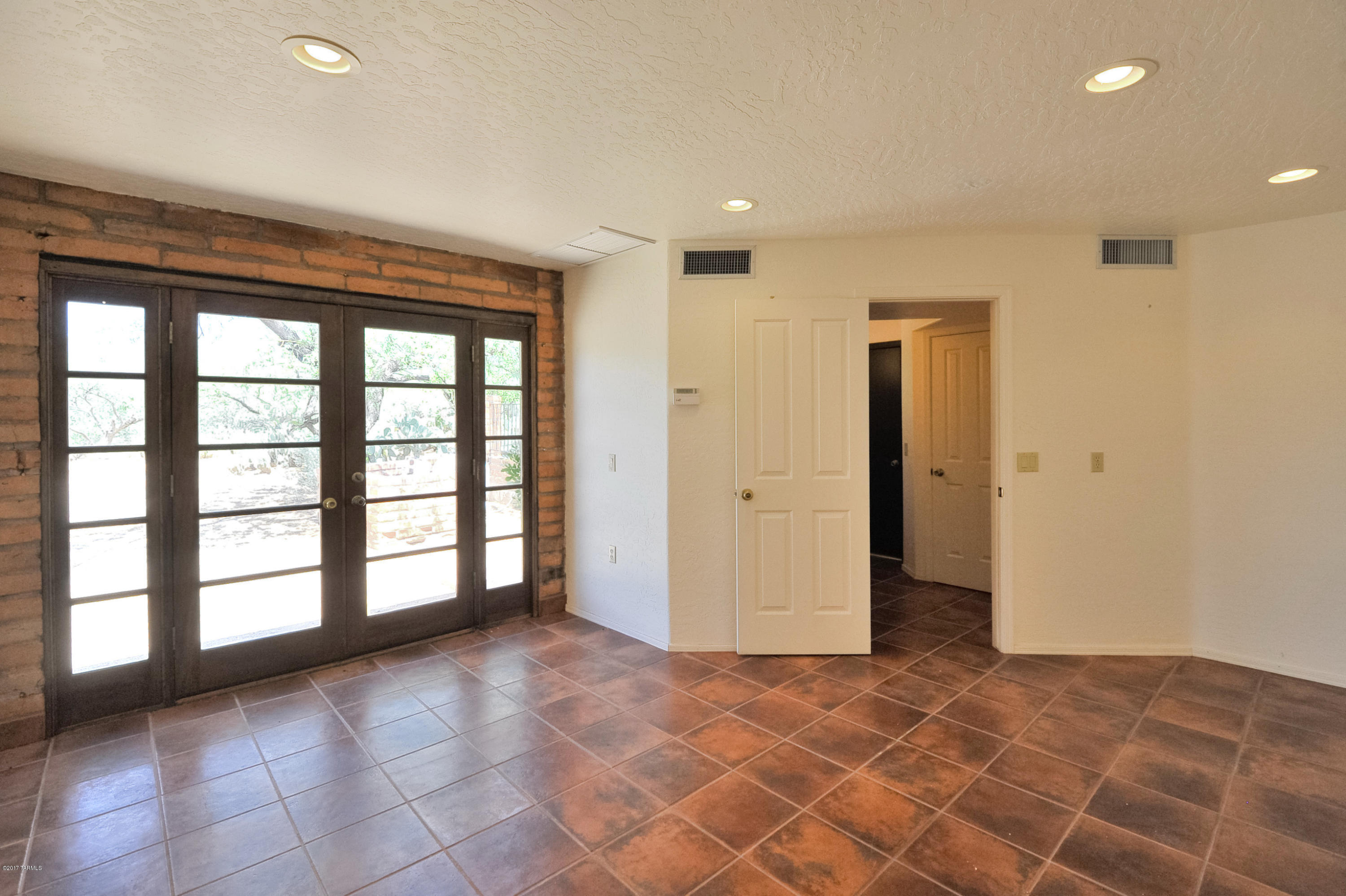 La Cebadilla Estates (1-161) - Residential Lease