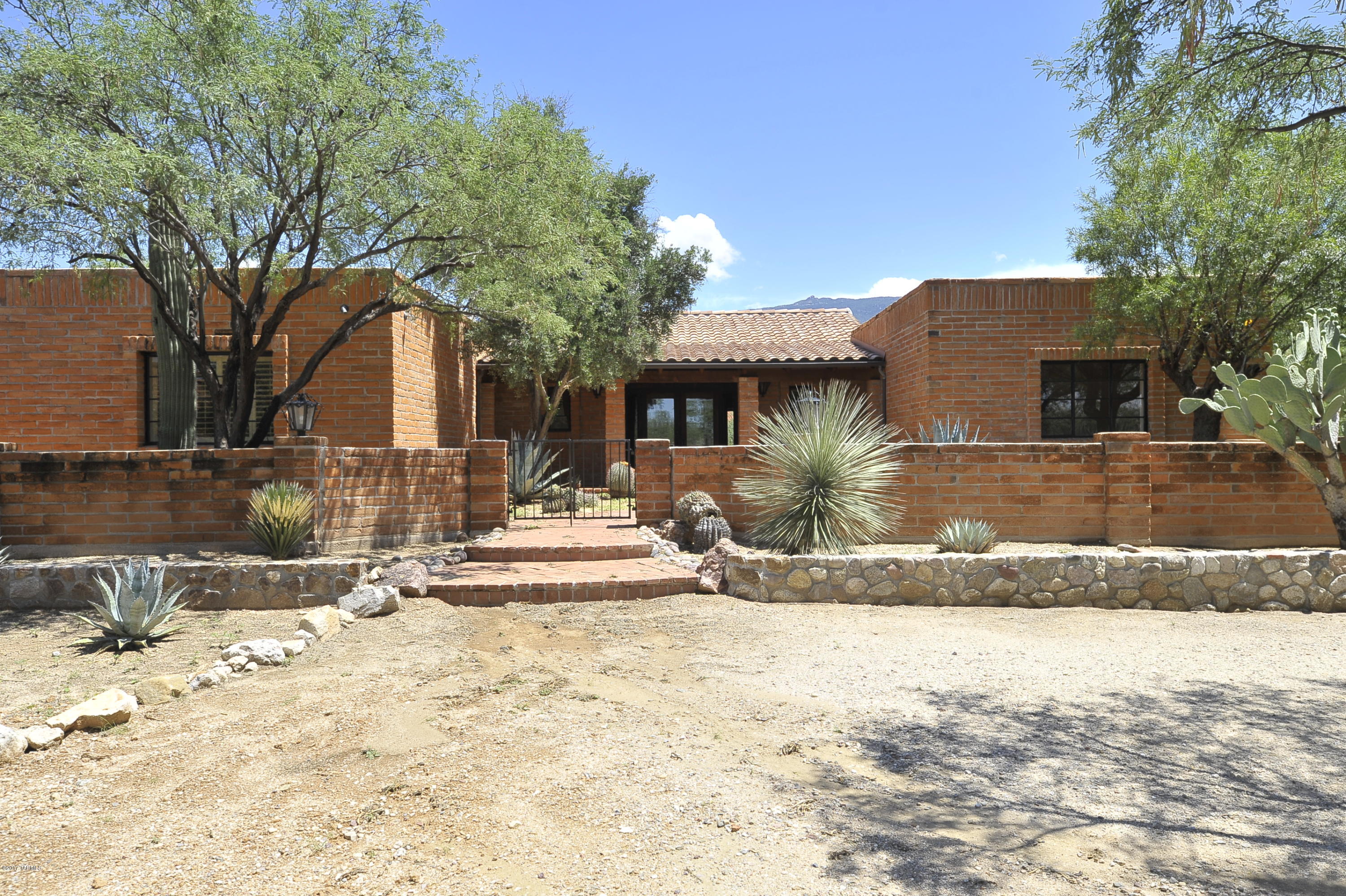 La Cebadilla Estates (1-161) - Residential Lease