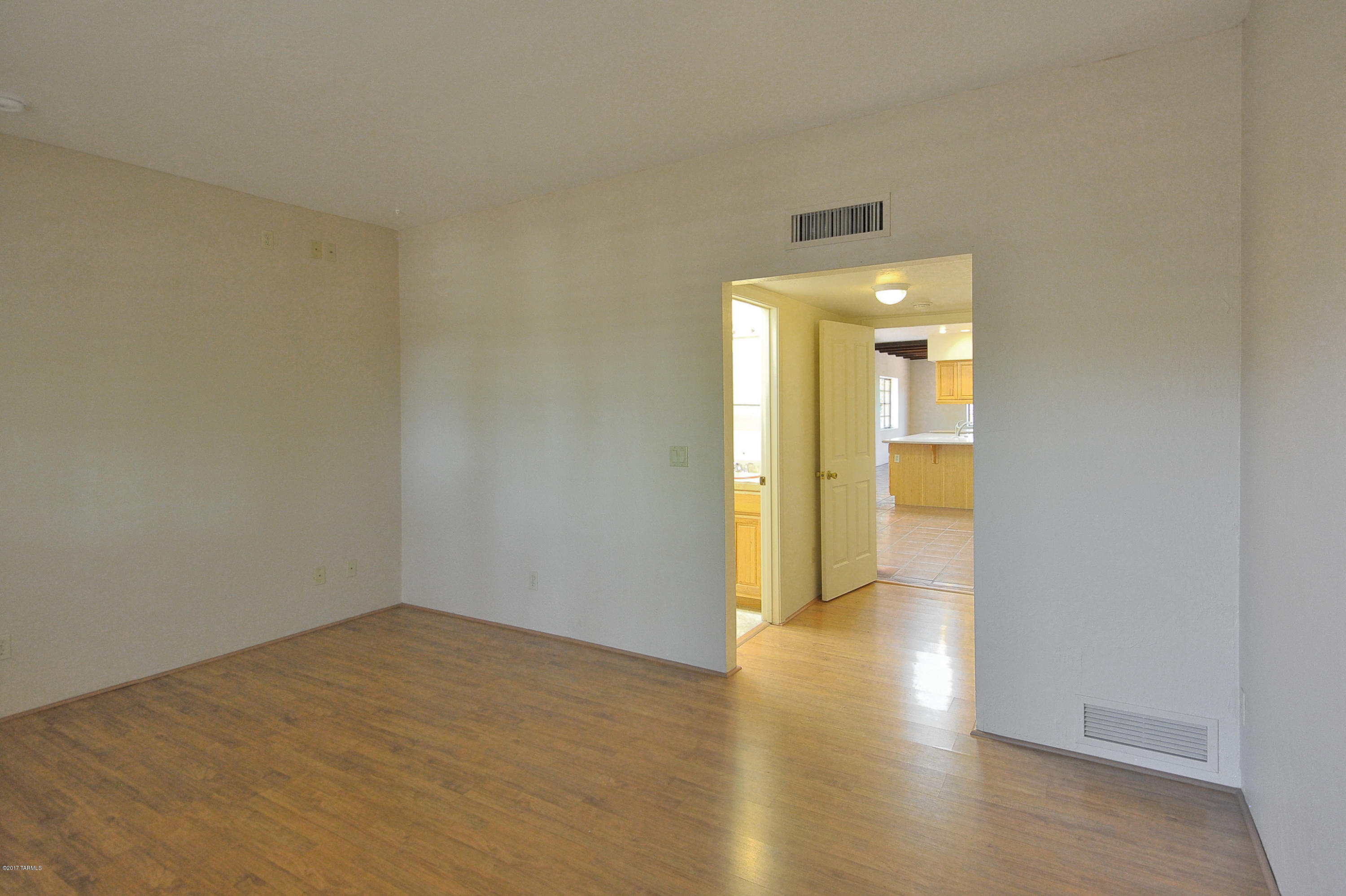 La Cebadilla Estates (1-161) - Residential Lease