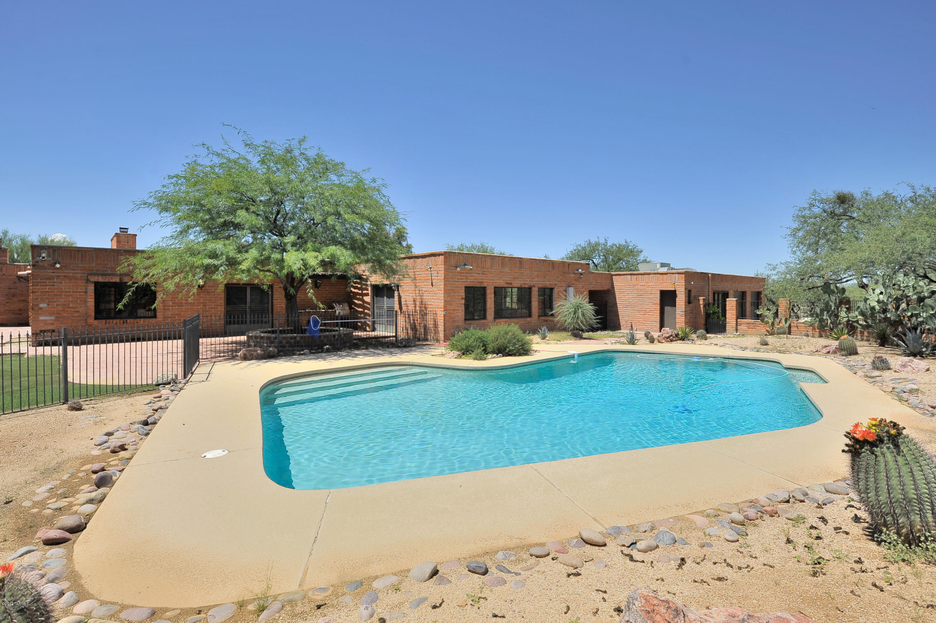 La Cebadilla Estates (1-161) - Residential Lease