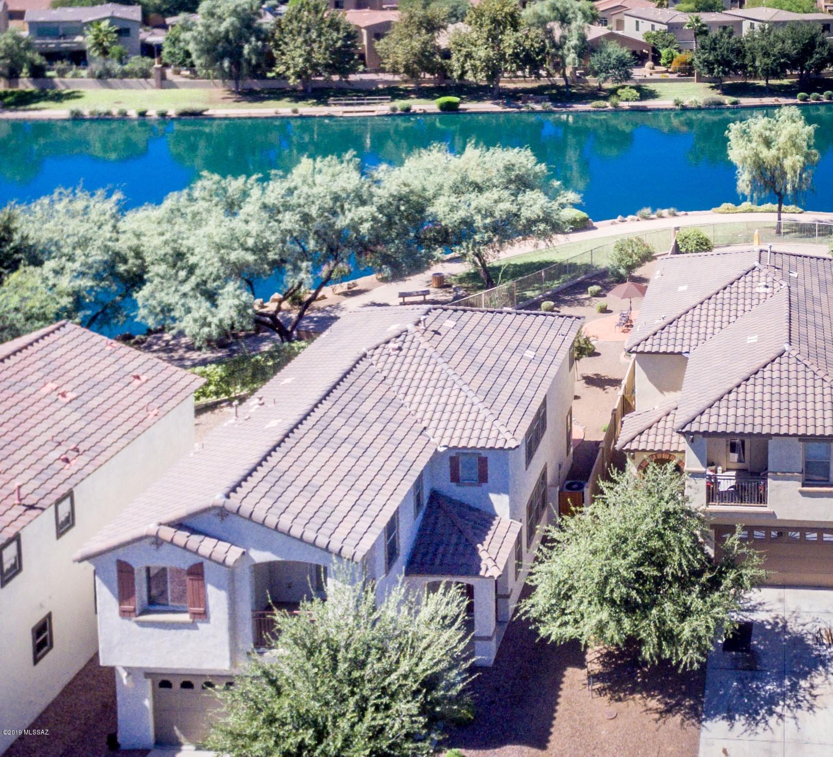 Lago Sereno (1-99) - Residential