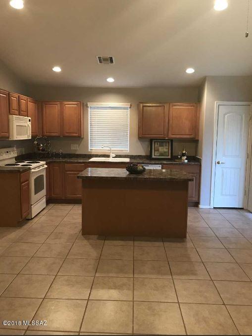 Mountain Manor View - Residential