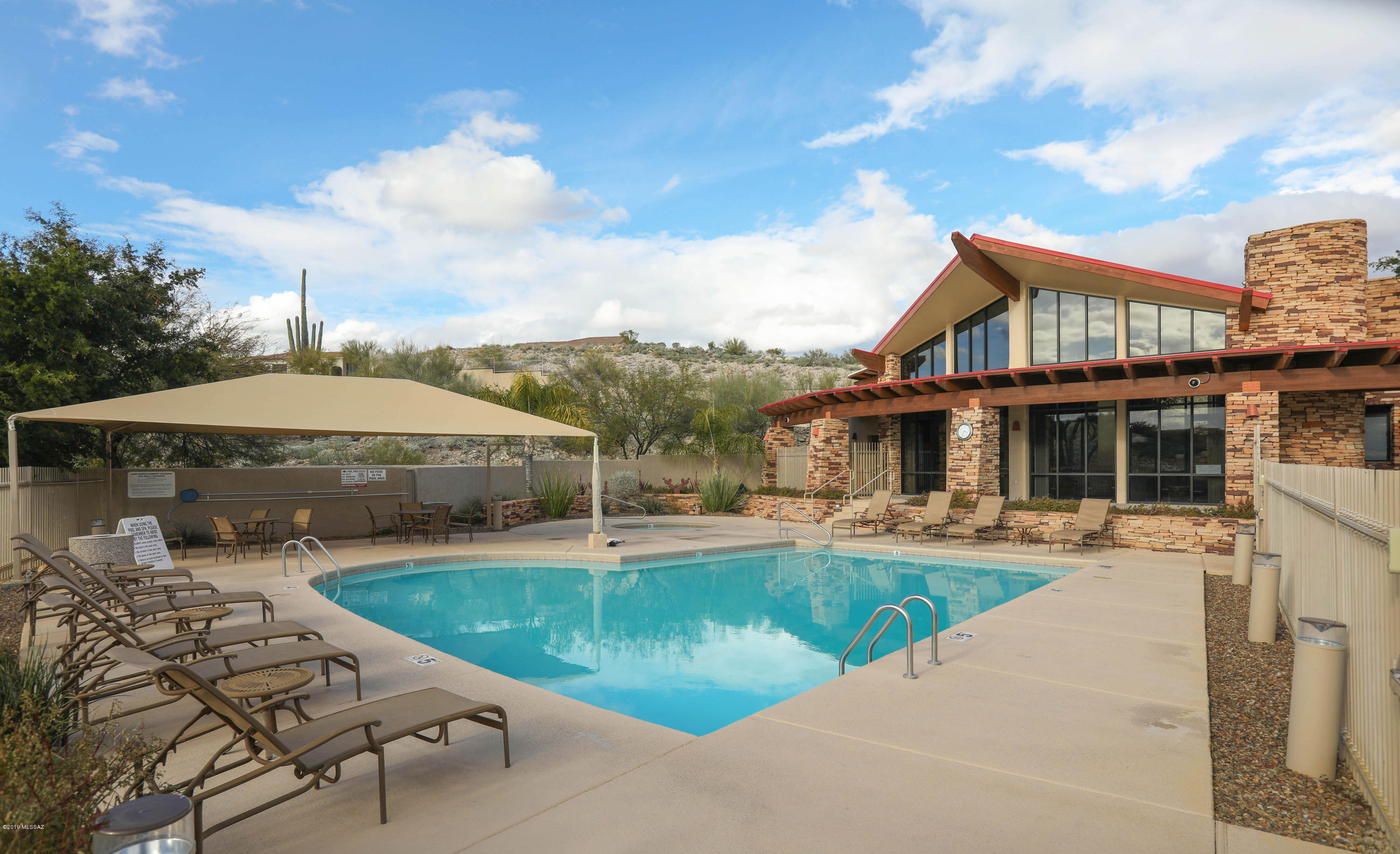 Sabino Mountain (1-290) - Residential
