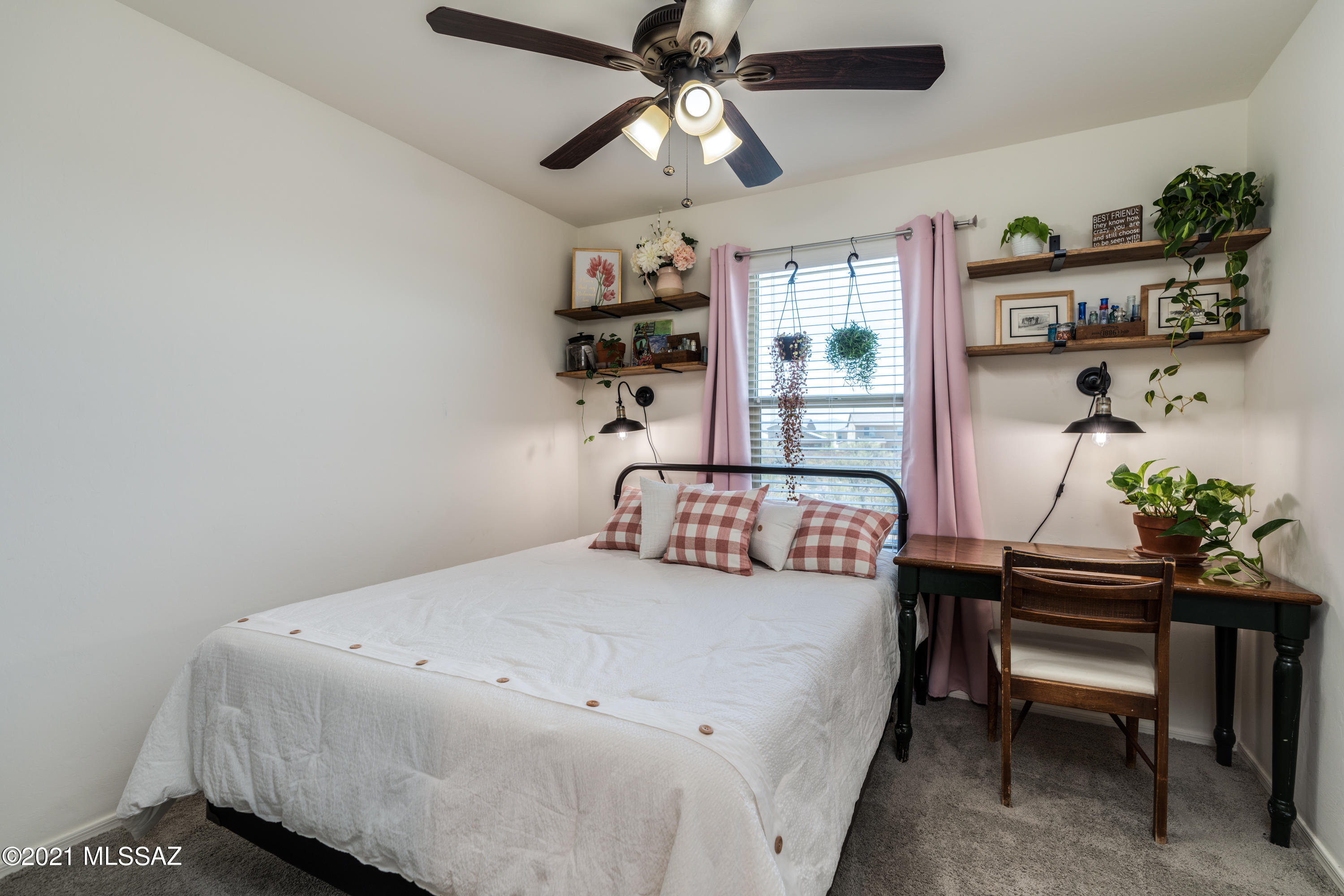 Rancho Del Lago (BLK21-42) - Residential
