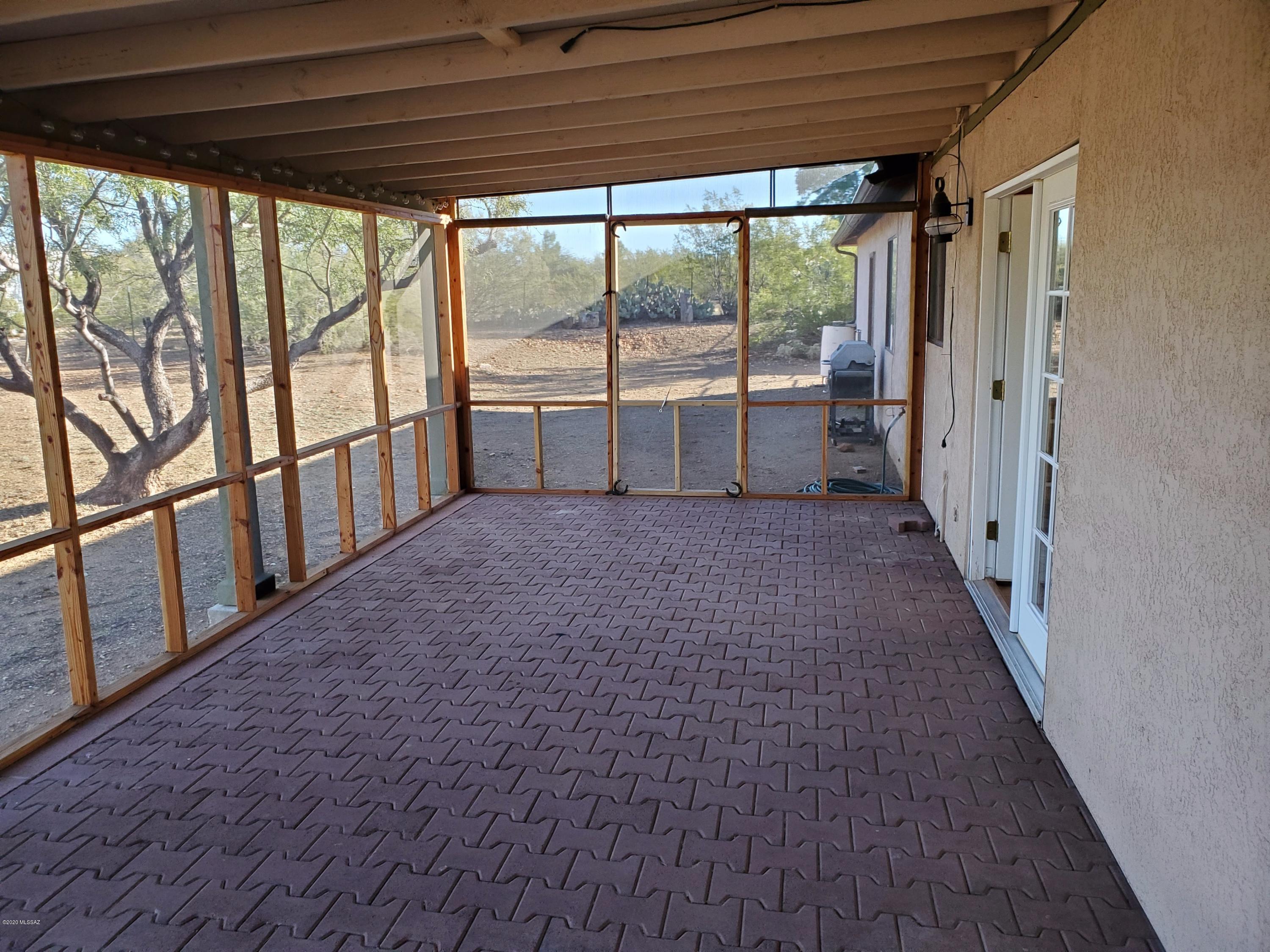 New Tucson Unit NO. 23 (140-261) - Residential Lease