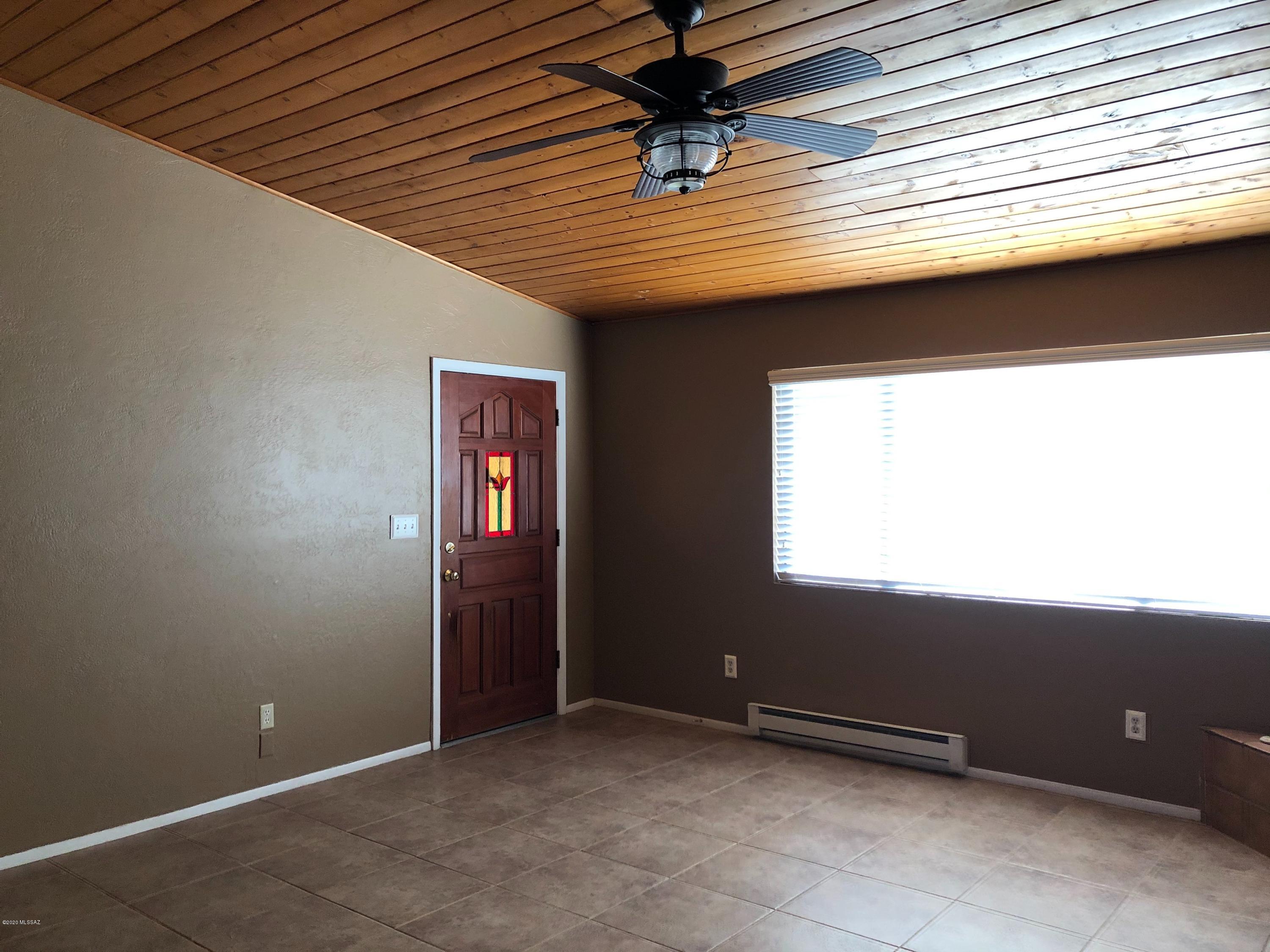 New Tucson Unit NO. 23 (140-261) - Residential Lease