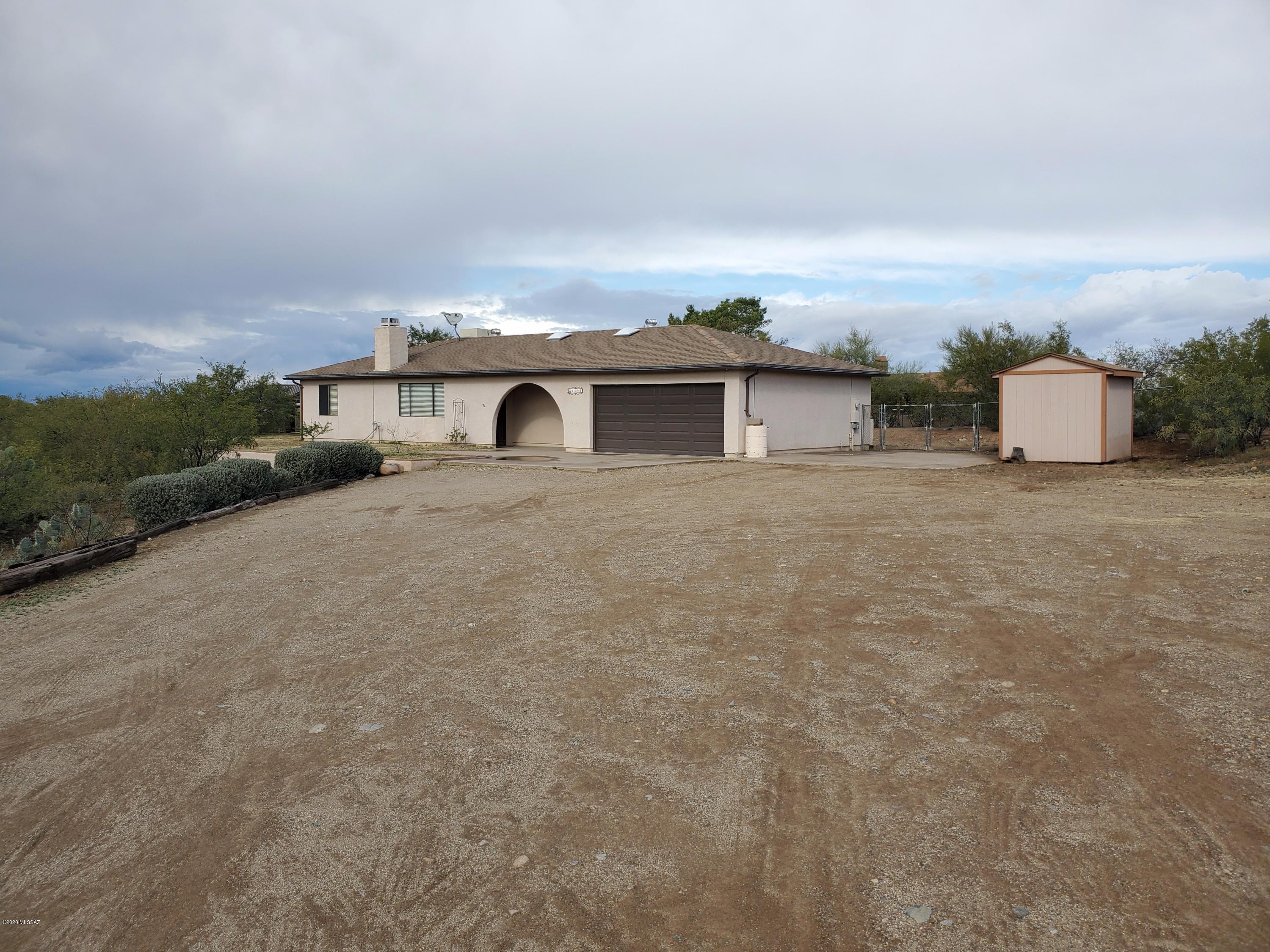 New Tucson Unit NO. 23 (140-261) - Residential Lease