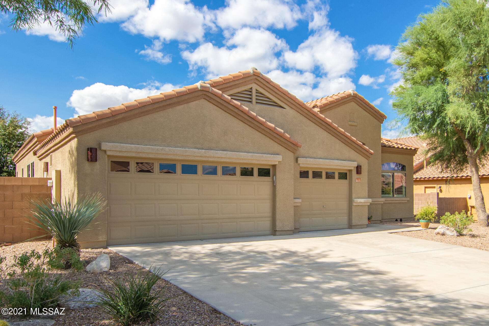Continental Reserve Blk. 14 (1-82) - Residential