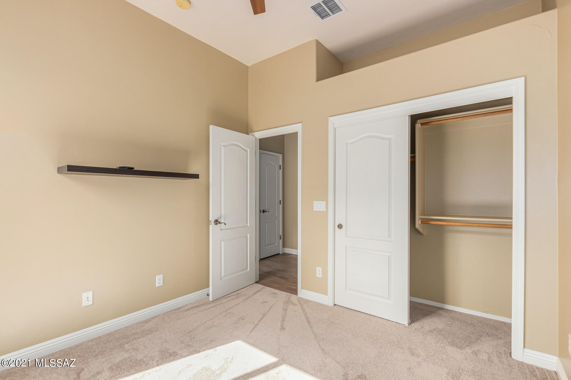 Continental Reserve Blk. 14 (1-82) - Residential