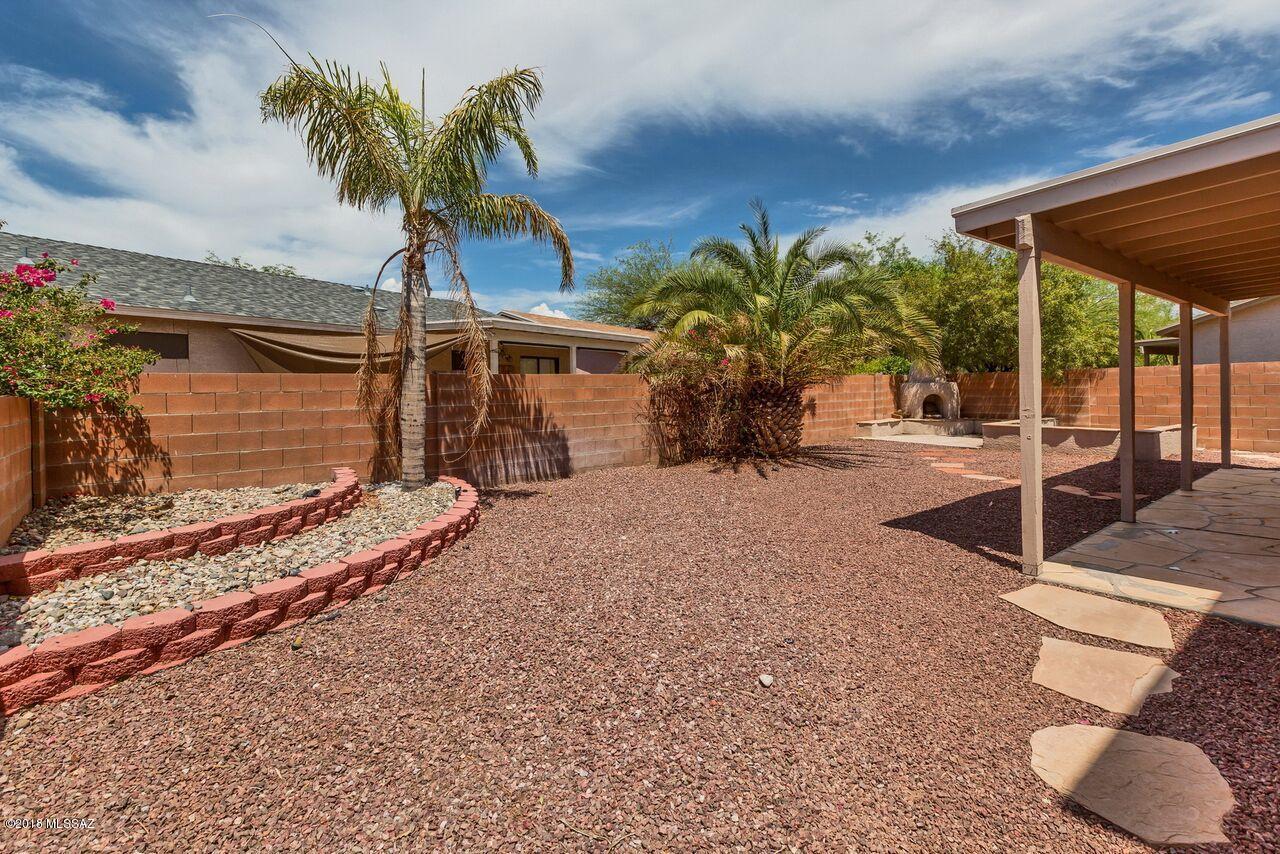 Country Club(1-221) - Residential